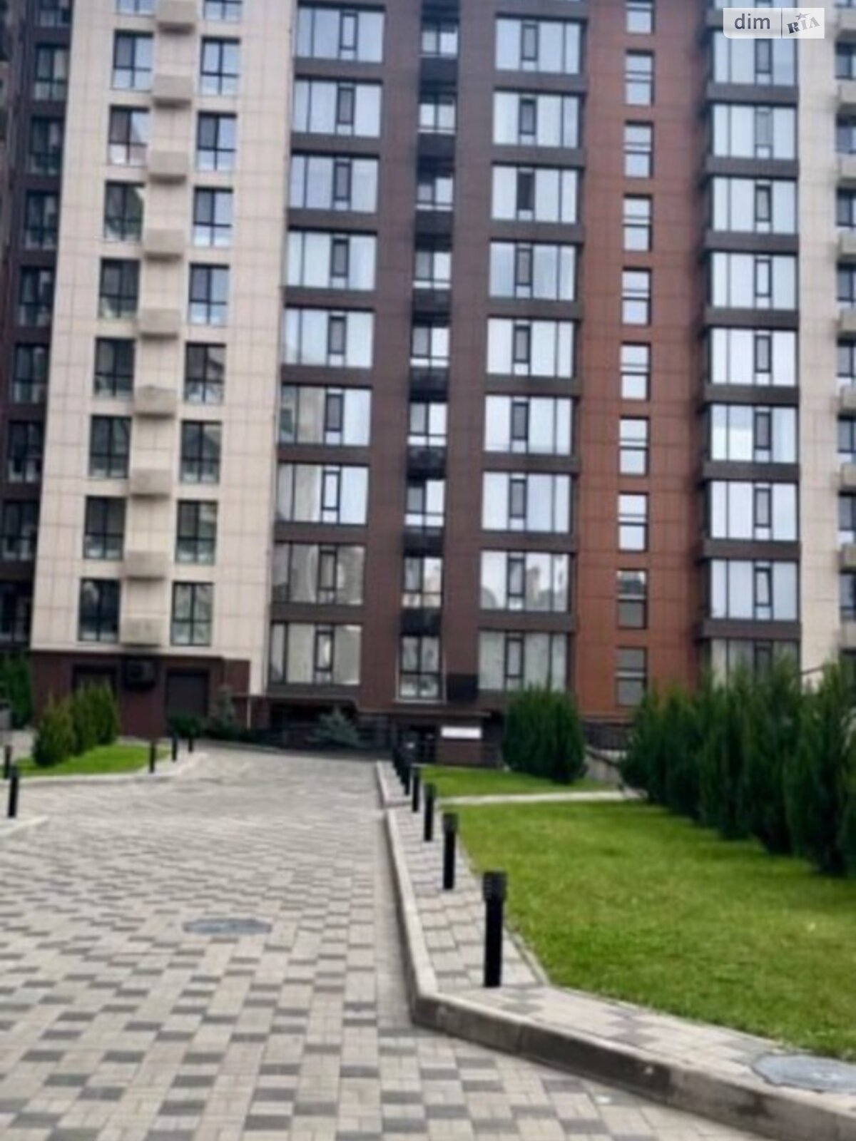 Продажа трехкомнатной квартиры в Днепре, на ул. Левка Лукьяненко 24, район Соборный фото 1