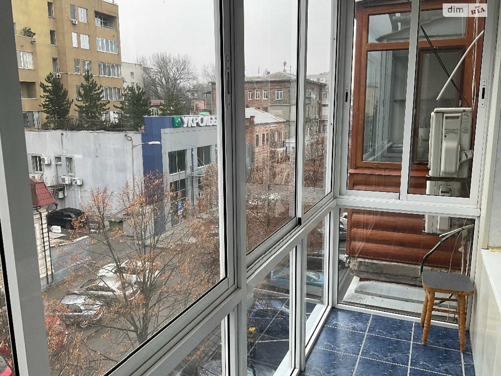 Продажа трехкомнатной квартиры в Днепре, на ул. Левка Лукьяненко 2, район Соборный фото 1