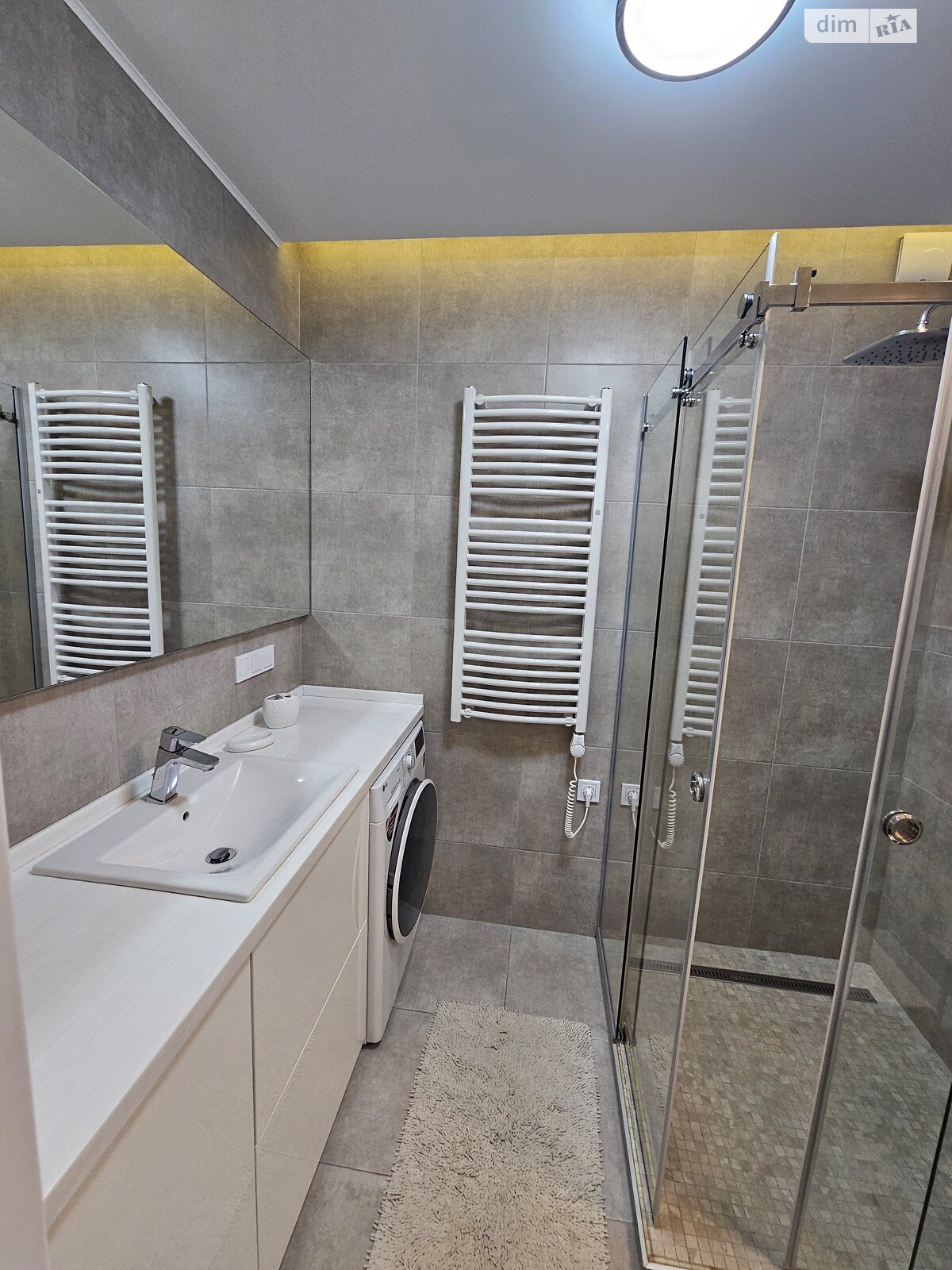 Продаж трикімнатної квартири в Дніпрі, на вул. Левка Лук’яненка 16, кв. 69, район Соборний фото 1 Продаж трикімнатної квартири в Дніпрі, на вул. Левка Лук’яненка 16, кв. 69, район Соборний фото 1