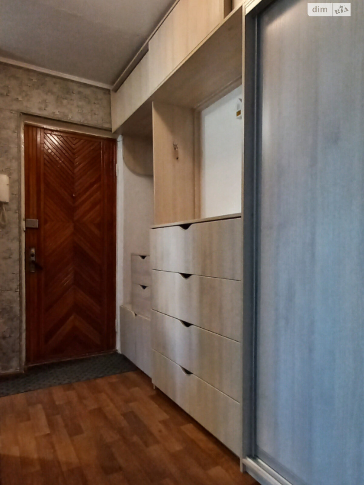 Продажа однокомнатной квартиры в Днепре, на ул. Михаила Куратченко, район Соборный фото 1