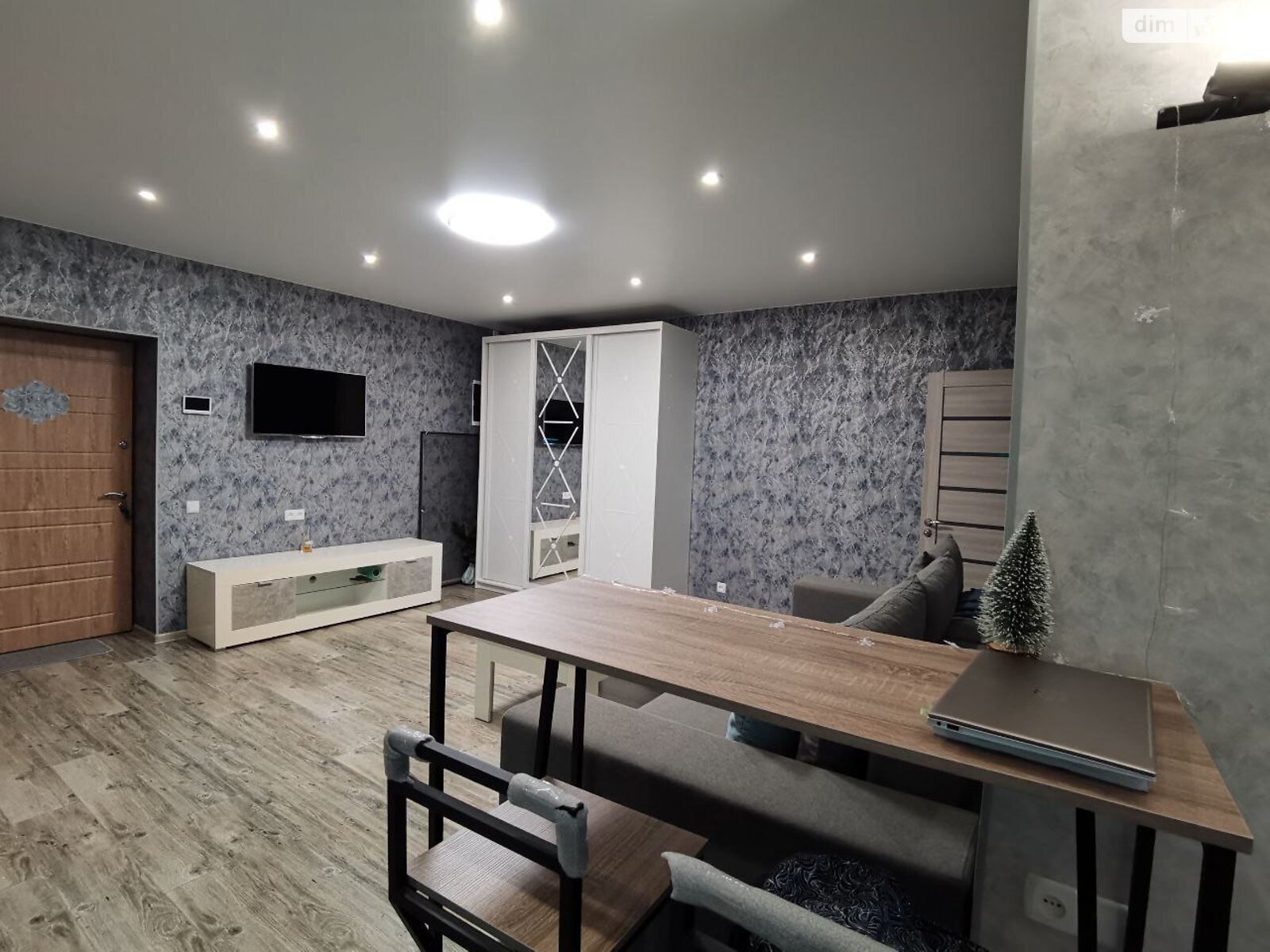 Продаж двокімнатної квартири в Дніпрі, на вул. Набережна Перемоги 44Л, район Соборний фото 1 Продаж двокімнатної квартири в Дніпрі, на вул. Набережна Перемоги 44Л, район Соборний фото 1