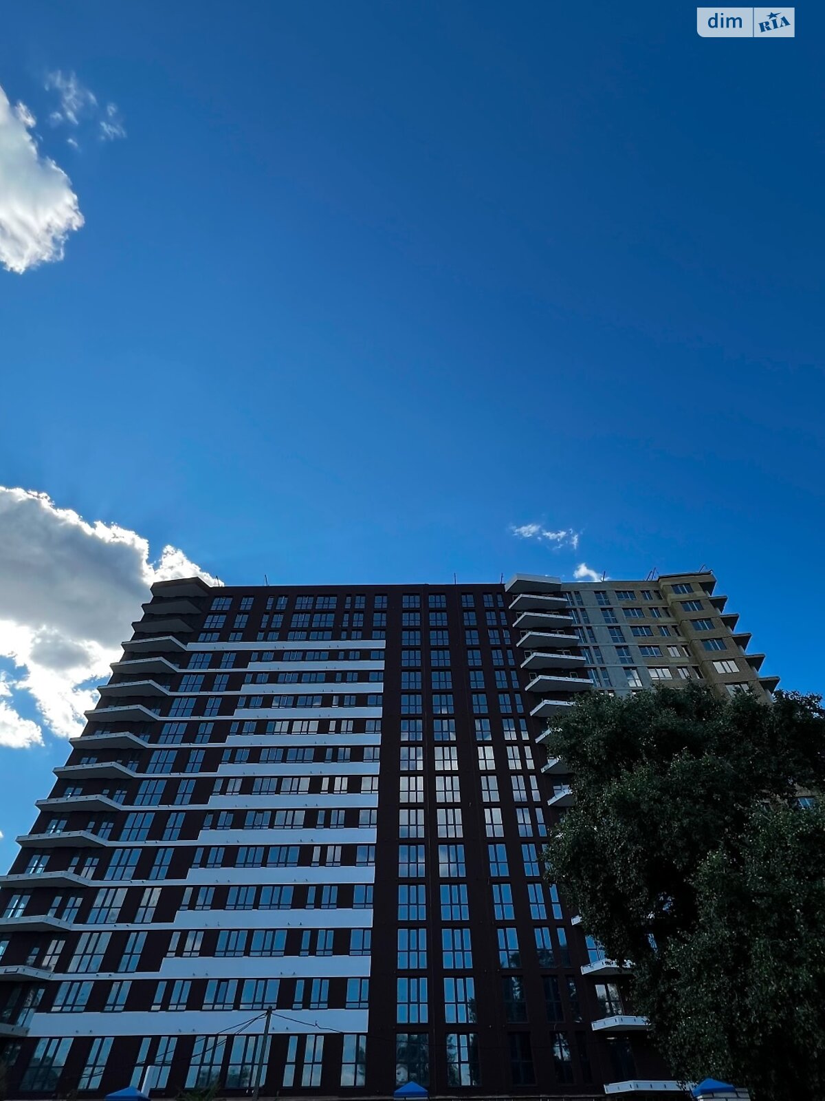 Продажа трехкомнатной квартиры в Днепре, на ул. Набережная Победы 152, район Соборный фото 1