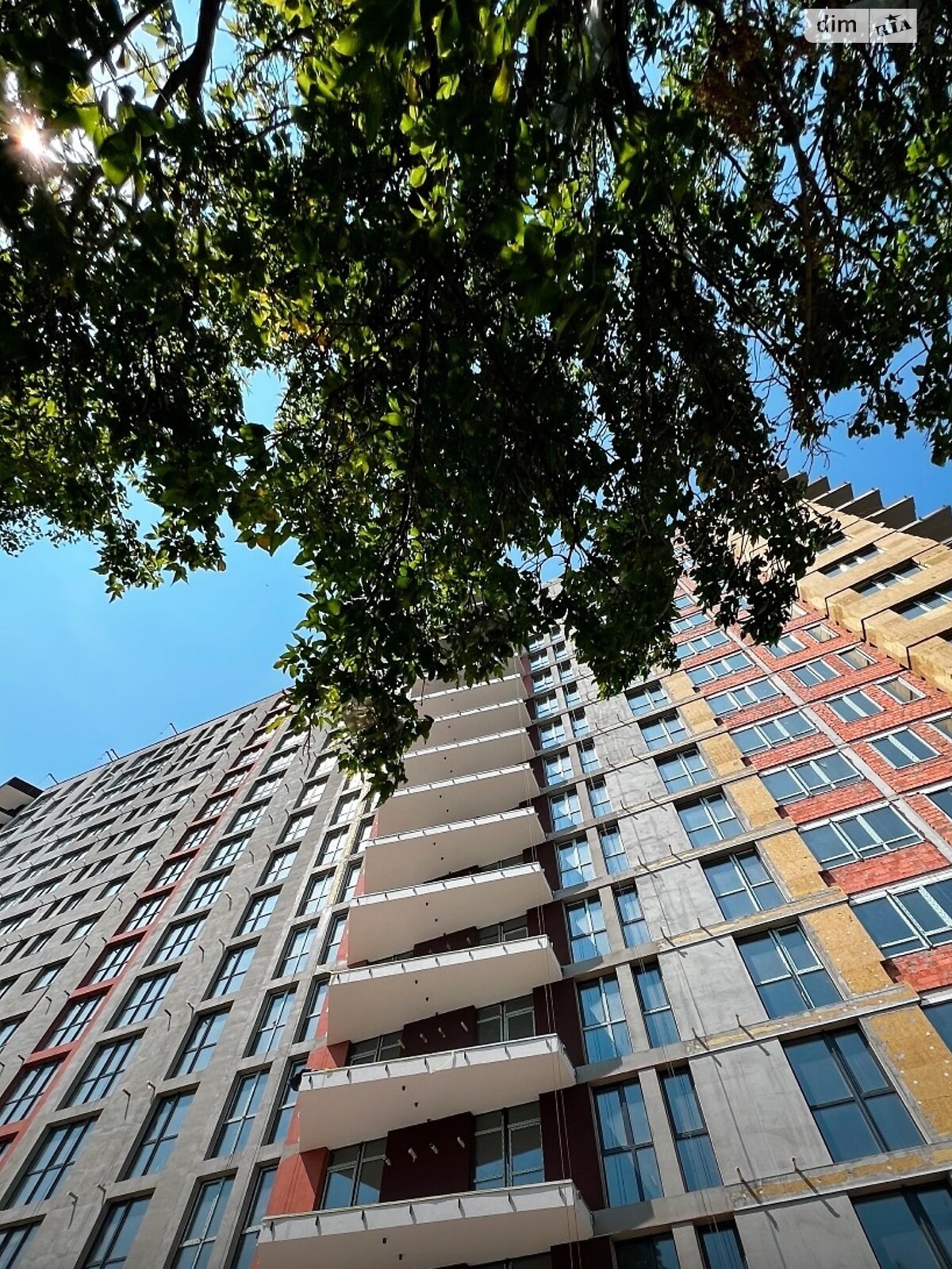 Продажа трехкомнатной квартиры в Днепре, на ул. Набережная Победы 152, район Соборный фото 1