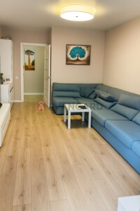 Продажа трехкомнатной квартиры в Днепре, на ул. Набережная Победы 42, район Соборный фото 2