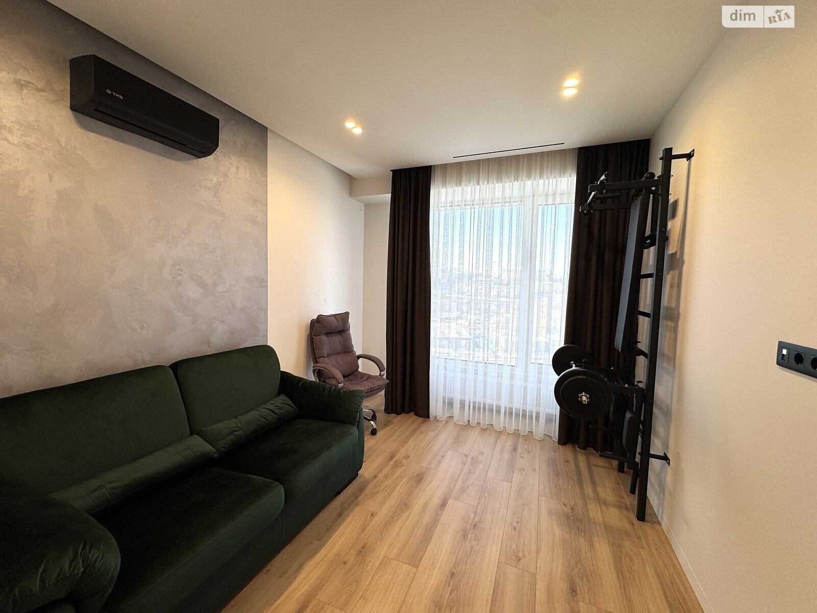 Продажа однокомнатной квартиры в Днепре, на ул. Набережная Победы 7 корпус 1, район Соборный фото 1