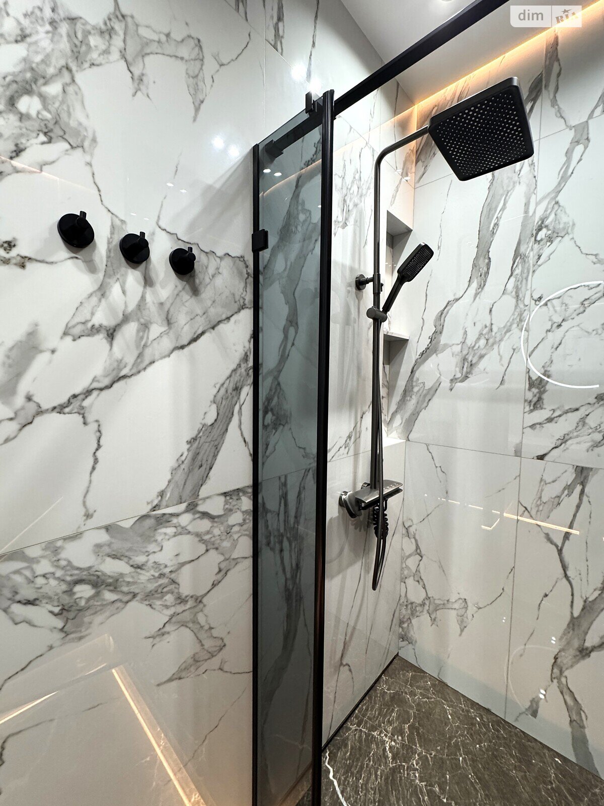 Продажа однокомнатной квартиры в Днепре, на ул. Набережная Победы 7 корпус 1, район Соборный фото 1