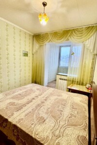 Продаж трикімнатної квартири в Дніпрі, на вул. Новорічна 49, район Соборний фото 2