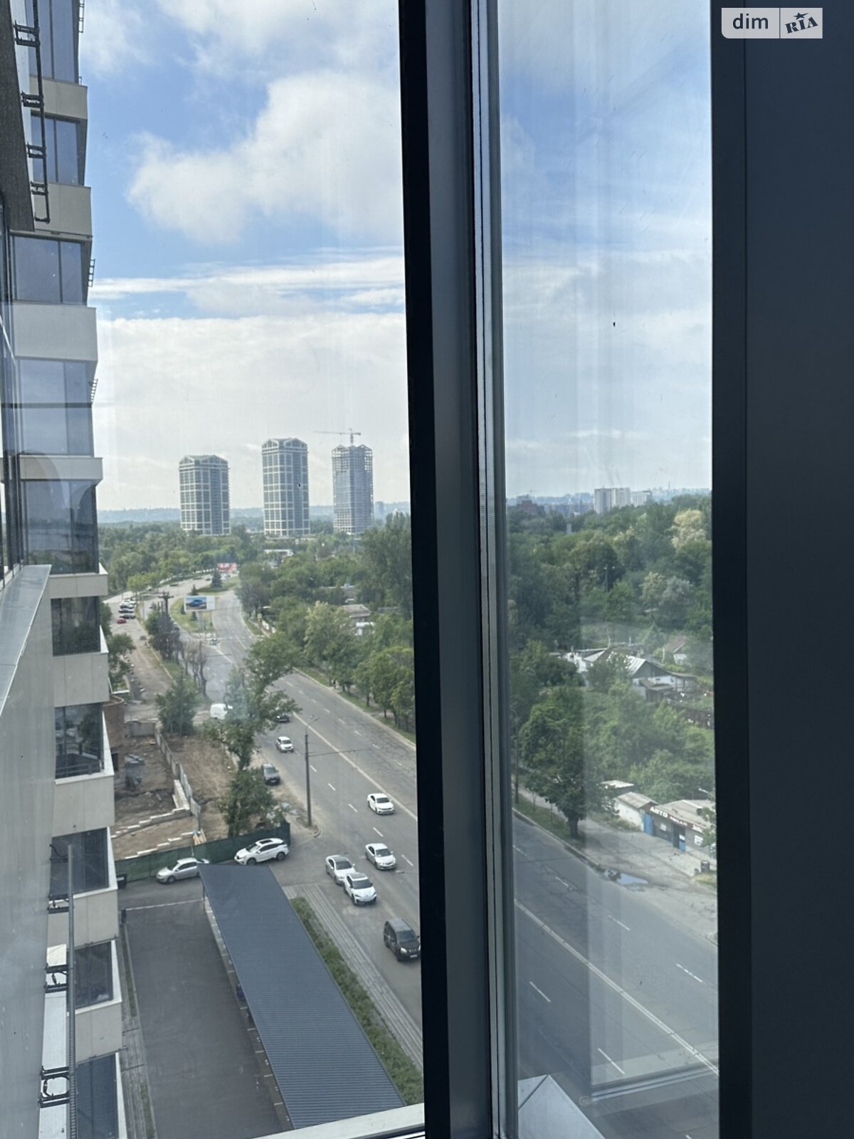 Продаж трикімнатної квартири в Дніпрі, на вул. Овражна 15, район Соборний фото 1 Продаж трикімнатної квартири в Дніпрі, на вул. Овражна 15, район Соборний фото 1