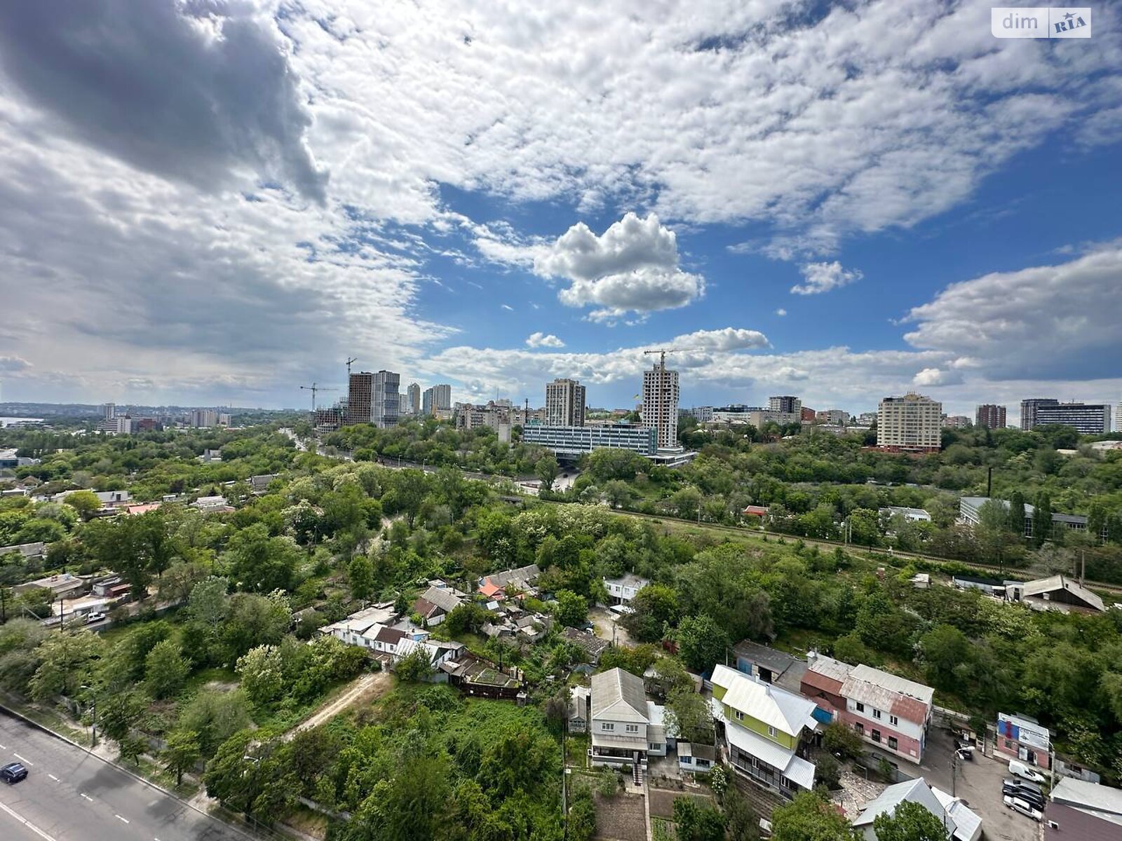 Продаж трикімнатної квартири в Дніпрі, на вул. Овражна 15, район Соборний фото 1 Продаж трикімнатної квартири в Дніпрі, на вул. Овражна 15, район Соборний фото 1