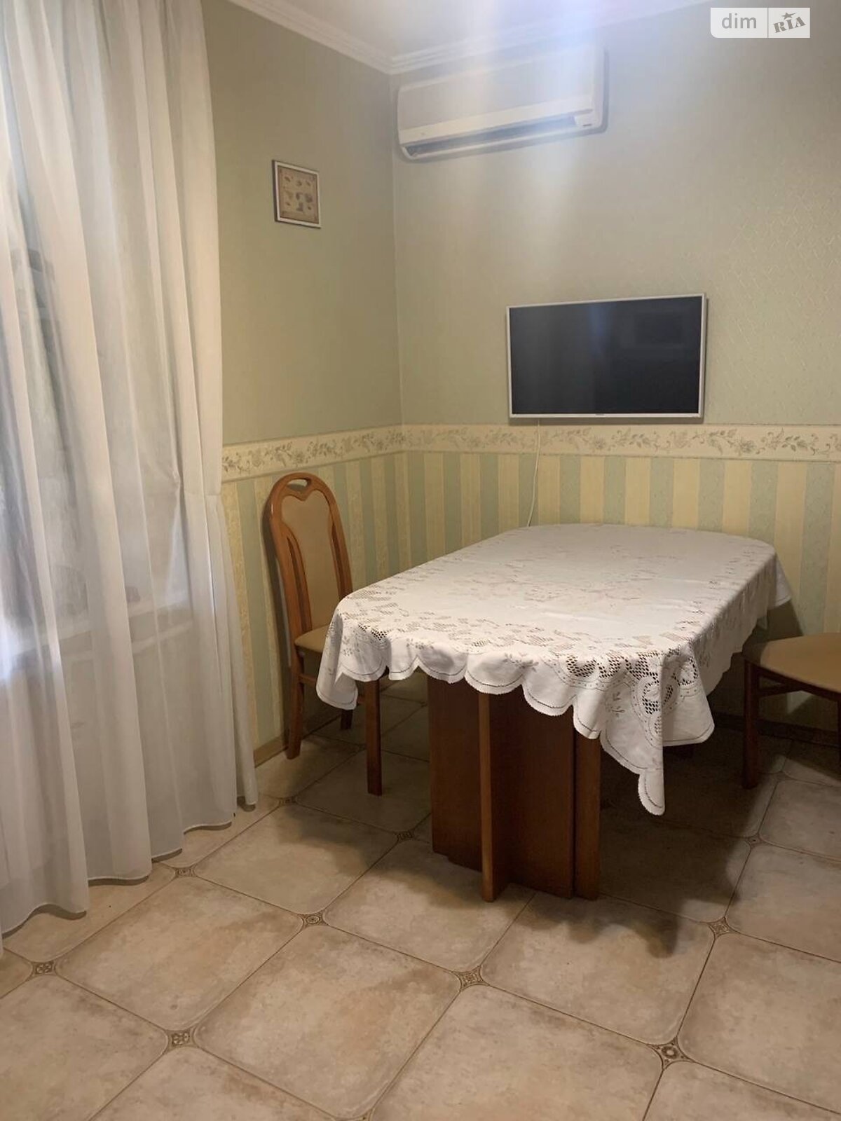 Продаж трикімнатної квартири в Дніпрі, на вул. Писаржевського 7, кв. 16, район Соборний фото 1 Продаж трикімнатної квартири в Дніпрі, на вул. Писаржевського 7, кв. 16, район Соборний фото 1