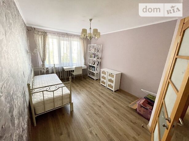 Продажа трехкомнатной квартиры в Днепре, на просп. Победы 106а район Победа-3 фото 1 Продажа трехкомнатной квартиры в Днепре, на просп. Победы 106а район Победа-3 фото 1