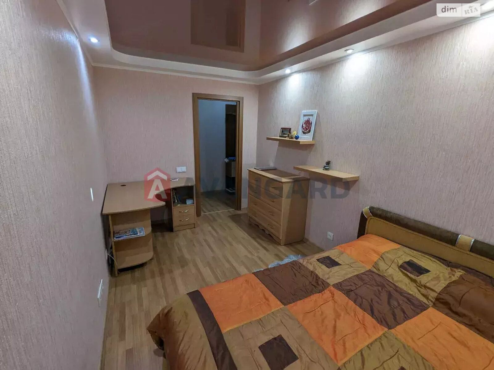 Продаж двокімнатної квартири в Дніпрі, на вул. Полігонна 18, район Соборний фото 1 Продаж двокімнатної квартири в Дніпрі, на вул. Полігонна 18, район Соборний фото 1