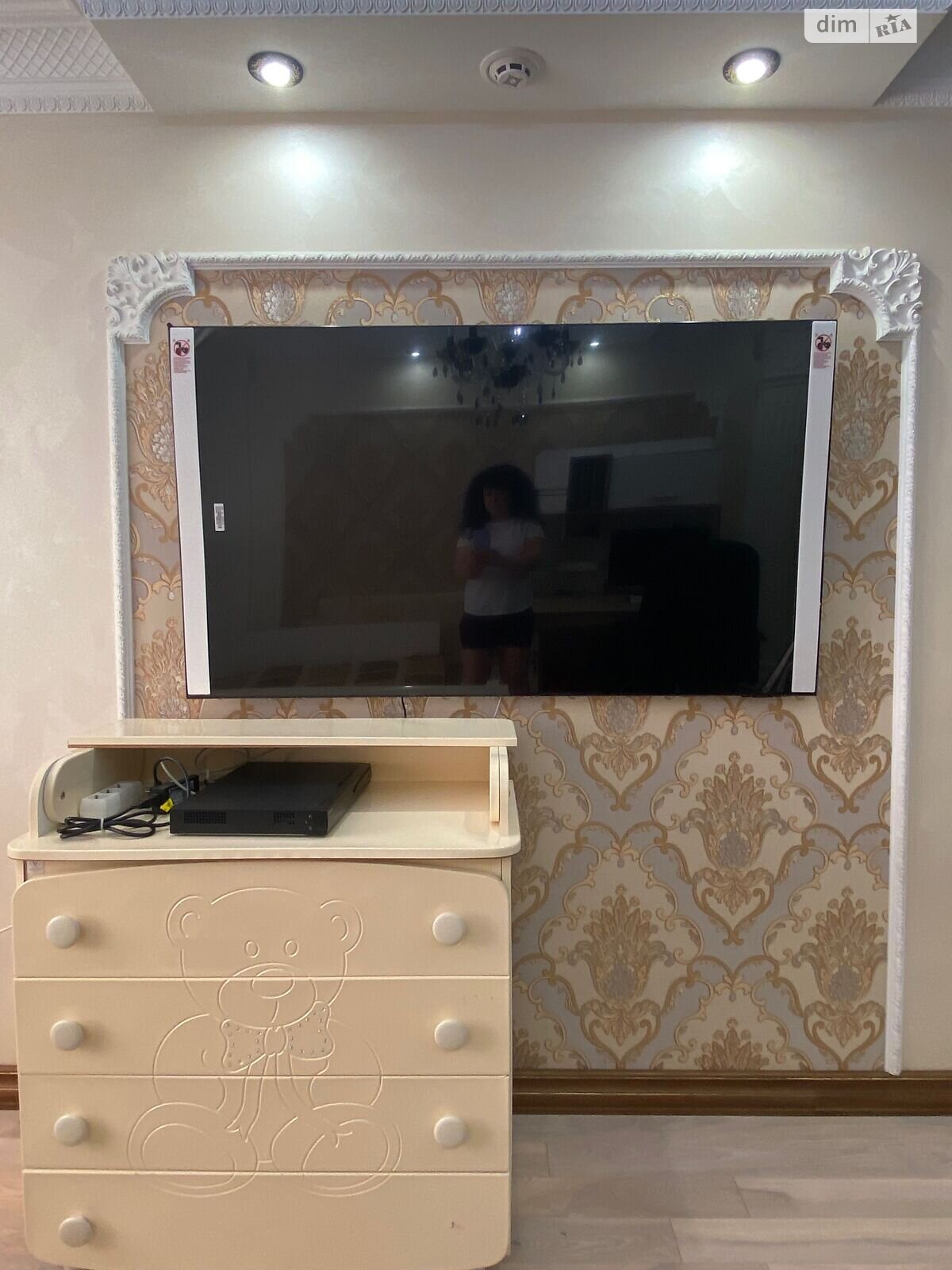 Продаж трикімнатної квартири в Дніпрі, на вул. Ризоля 42, район Соборний фото 1 Продаж трикімнатної квартири в Дніпрі, на вул. Ризоля 42, район Соборний фото 1
