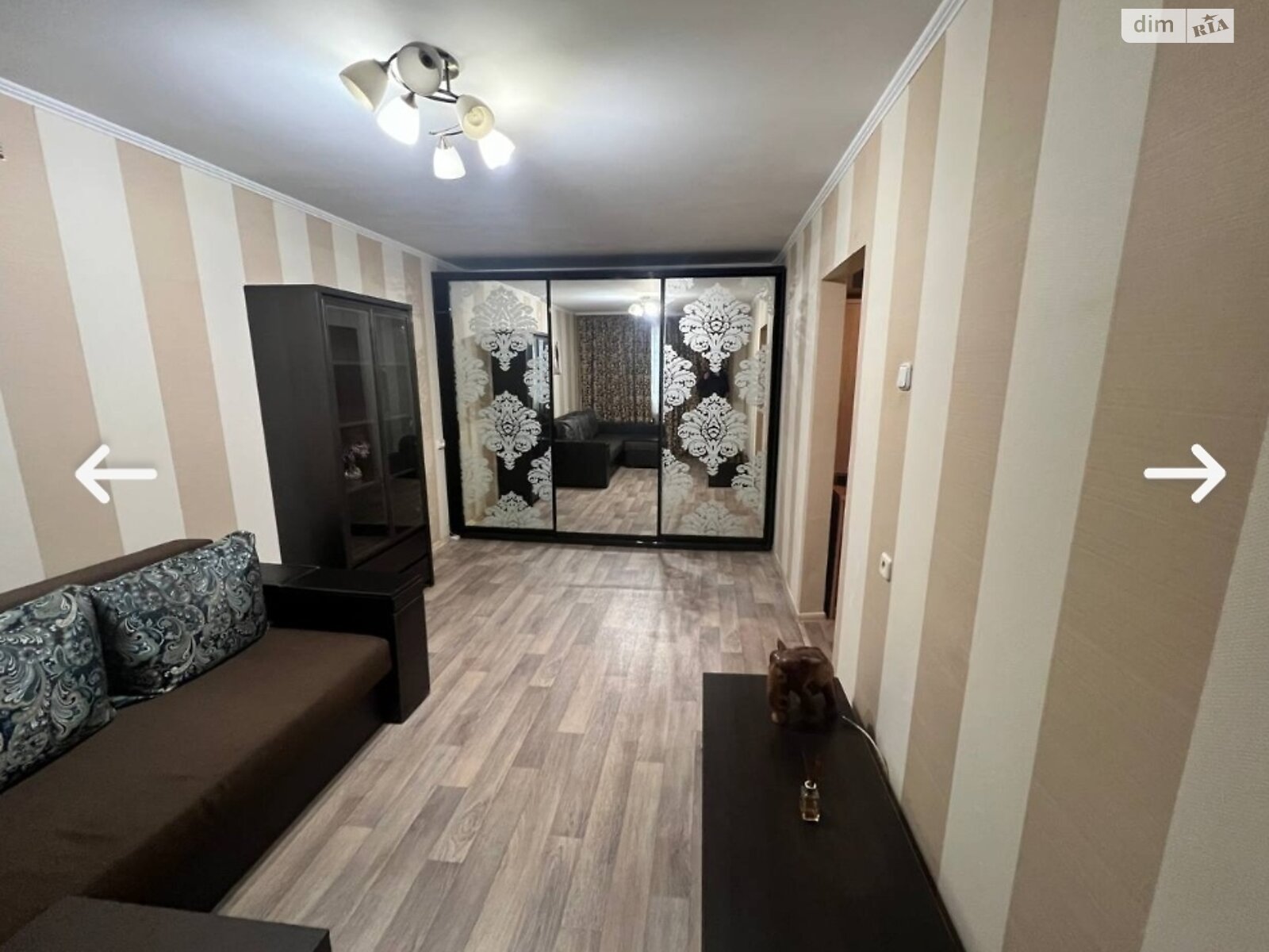 Продаж двокімнатної квартири в Дніпрі, на пров. Штабний, район Соборний фото 1 Продаж двокімнатної квартири в Дніпрі, на пров. Штабний, район Соборний фото 1