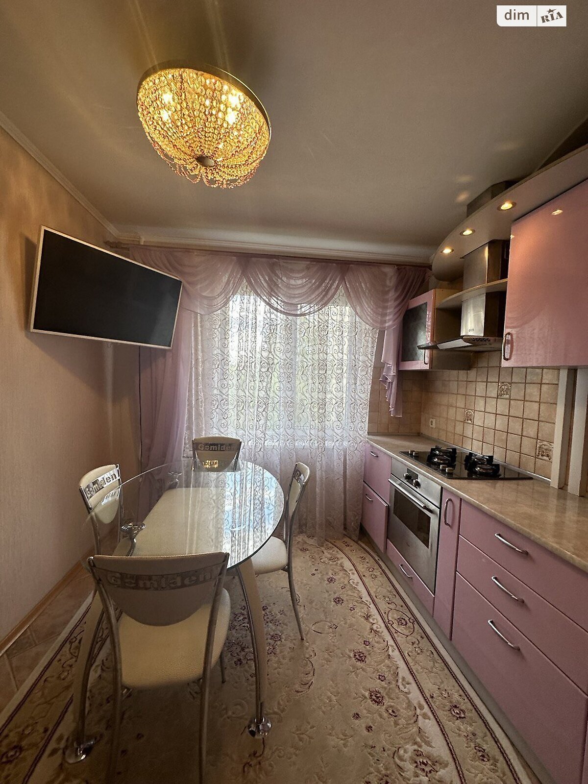 Продаж трикімнатної квартири в Дніпрі, на бул. Слави 3, район Соборний фото 1 Продаж трикімнатної квартири в Дніпрі, на бул. Слави 3, район Соборний фото 1