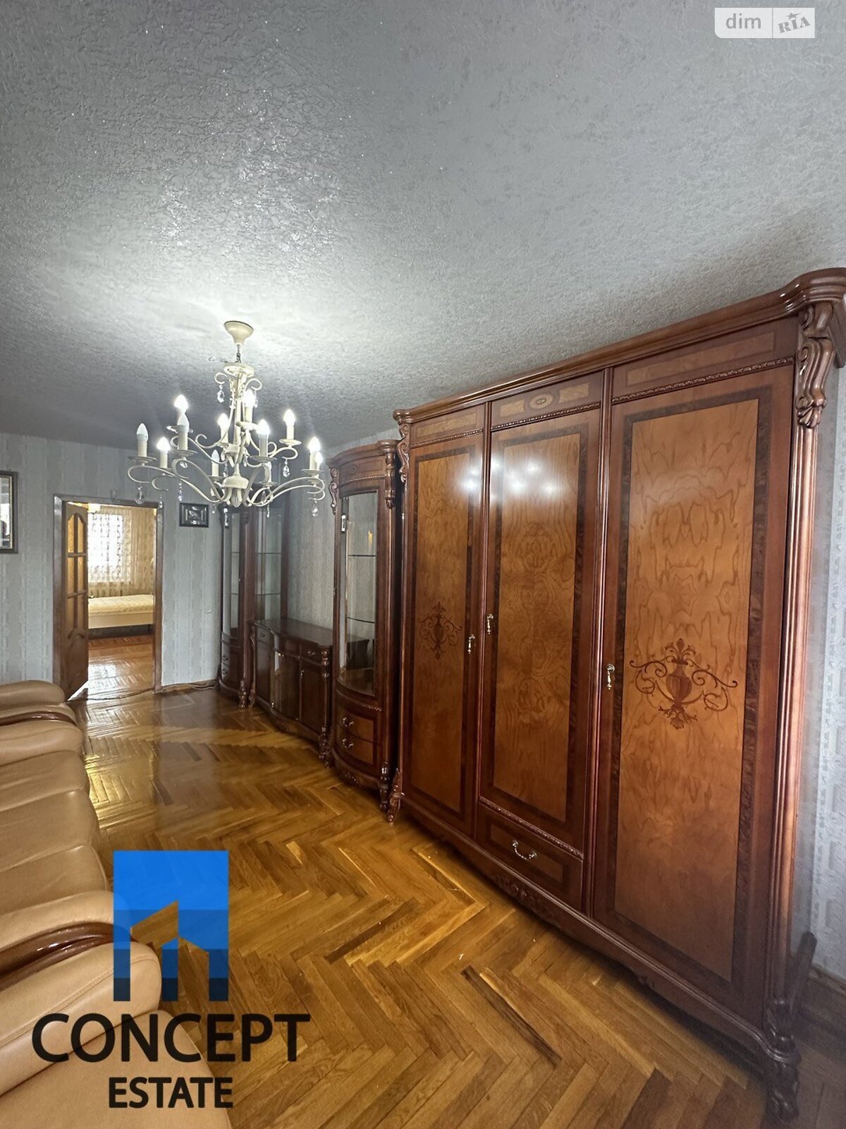 Продажа трехкомнатной квартиры в Днепре, на бул. Славы 3, район Соборный фото 1 Продажа трехкомнатной квартиры в Днепре, на бул. Славы 3, район Соборный фото 1