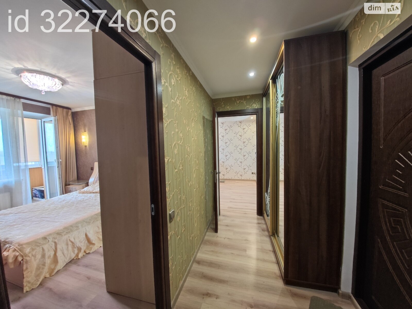 Продаж двокімнатної квартири в Дніпрі, на бул. Слави 4, район Соборний фото 1 Продаж двокімнатної квартири в Дніпрі, на бул. Слави 4, район Соборний фото 1