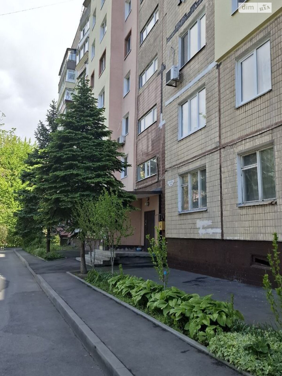 Продаж трикімнатної квартири в Дніпрі, на вул. Космічна 29, район Соборний фото 1 Продаж трикімнатної квартири в Дніпрі, на вул. Космічна 29, район Соборний фото 1