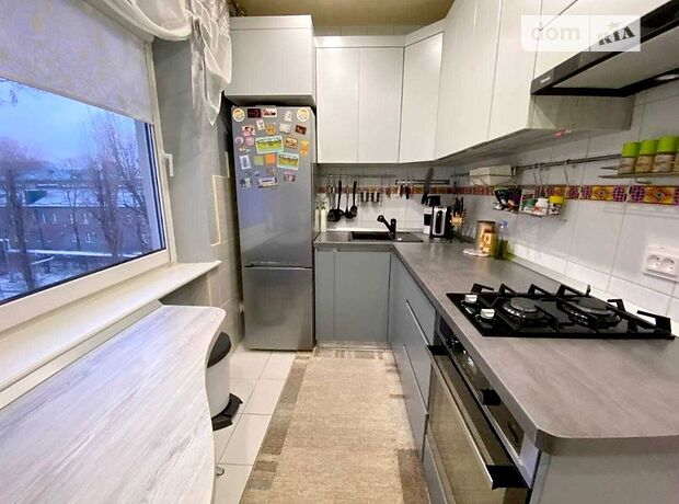 Продаж трикімнатної квартири в Дніпрі на вул. Високовольтна район Соборний фото 1 Продаж трикімнатної квартири в Дніпрі на вул. Високовольтна район Соборний фото 1