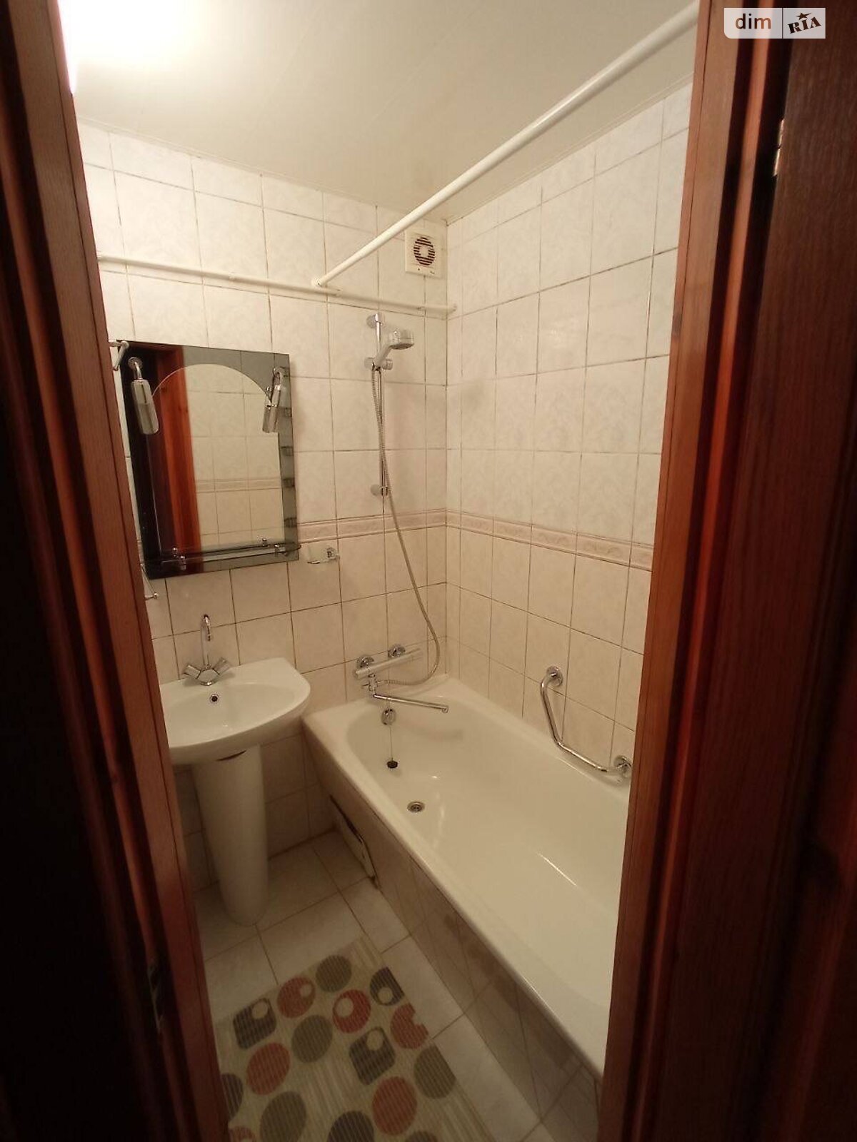 Продаж трикімнатної квартири в Дніпрі, на вул. Високовольтна 81, район Соборний фото 1 Продаж трикімнатної квартири в Дніпрі, на вул. Високовольтна 81, район Соборний фото 1