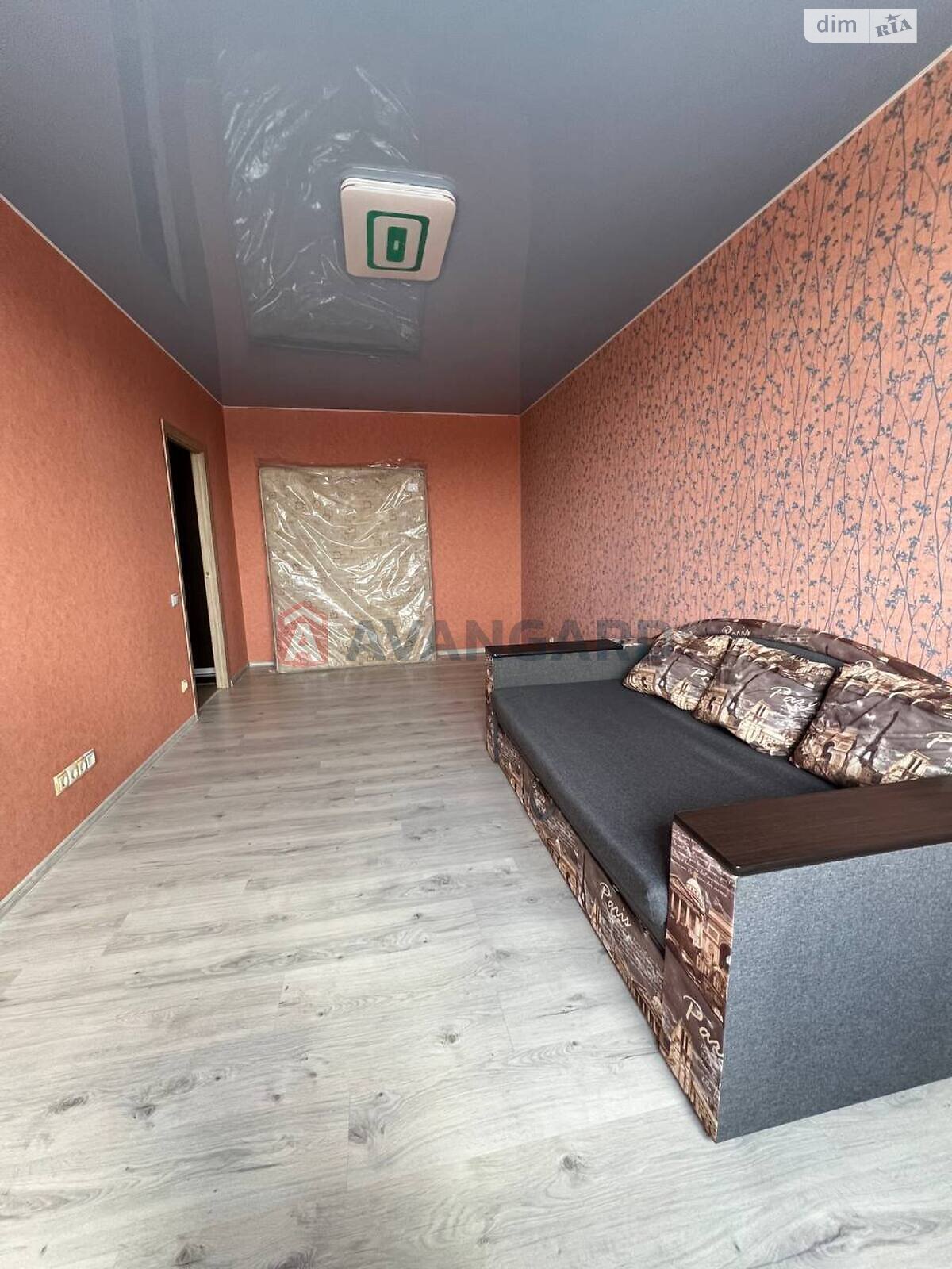 Продажа трехкомнатной квартиры в Днепре, на ул. Содружества 1, фото 1