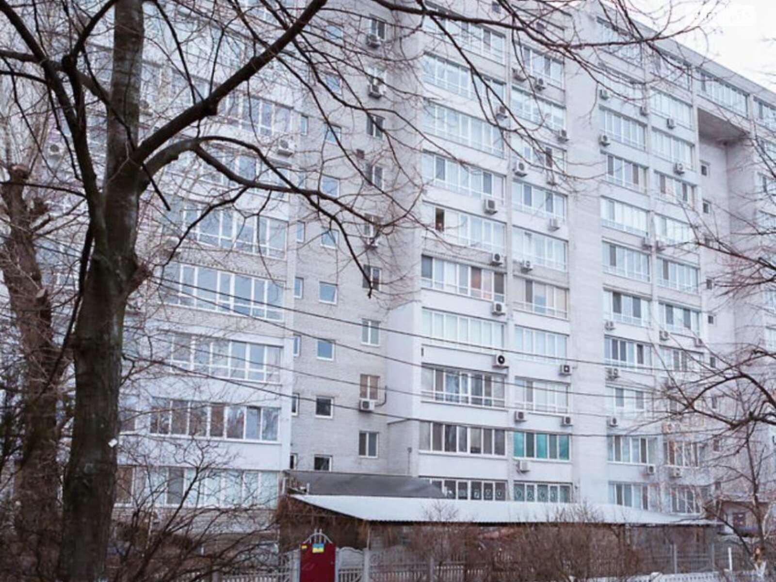 Продаж трикімнатної квартири в Дніпрі, на пров. Любарського, район Сонячний фото 1