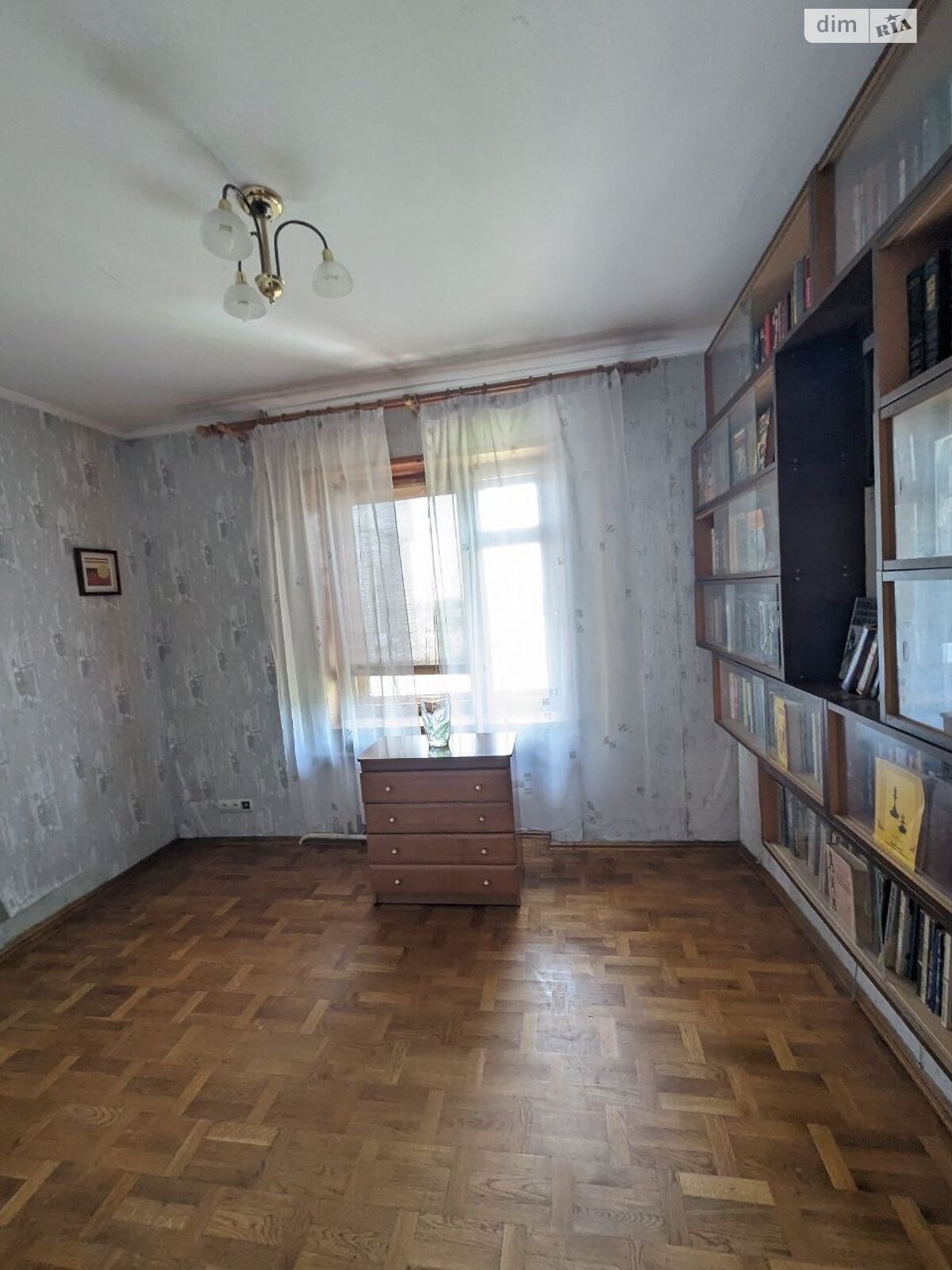 Продаж чотирикімнатної квартири в Дніпрі, на вул. Котляревського, район Сонячний фото 1