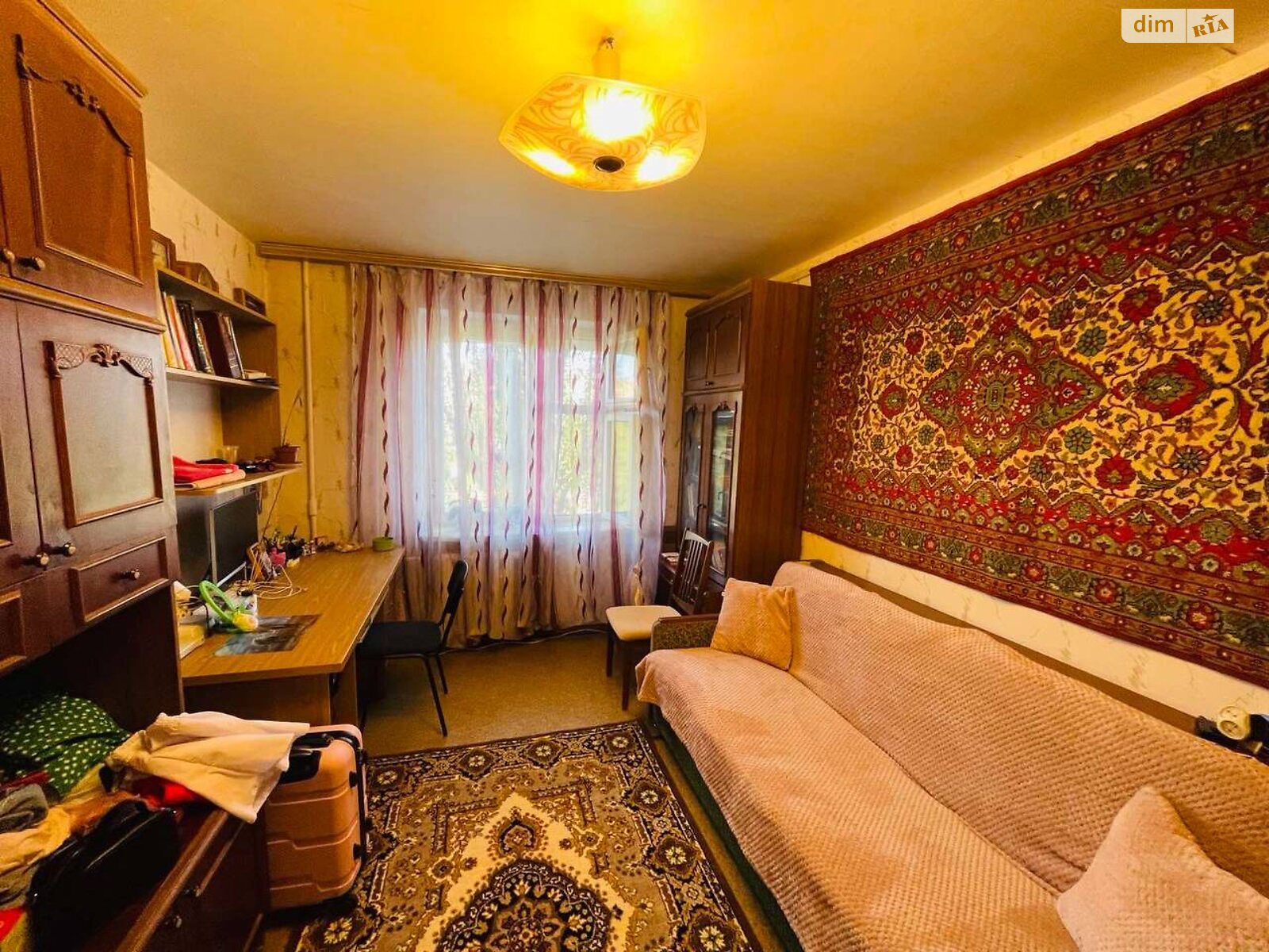 Продажа трехкомнатной квартиры в Днепре, на ул. Малиновского Маршала 36, район Солнечный фото 1