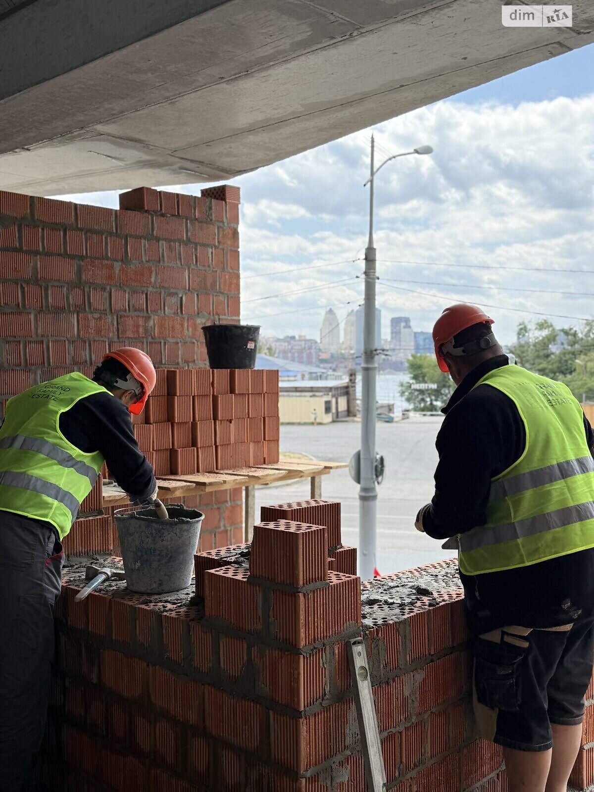 Продаж чотирикімнатної квартири в Дніпрі, на вул. Сонячна Набережна, район Сонячний фото 1