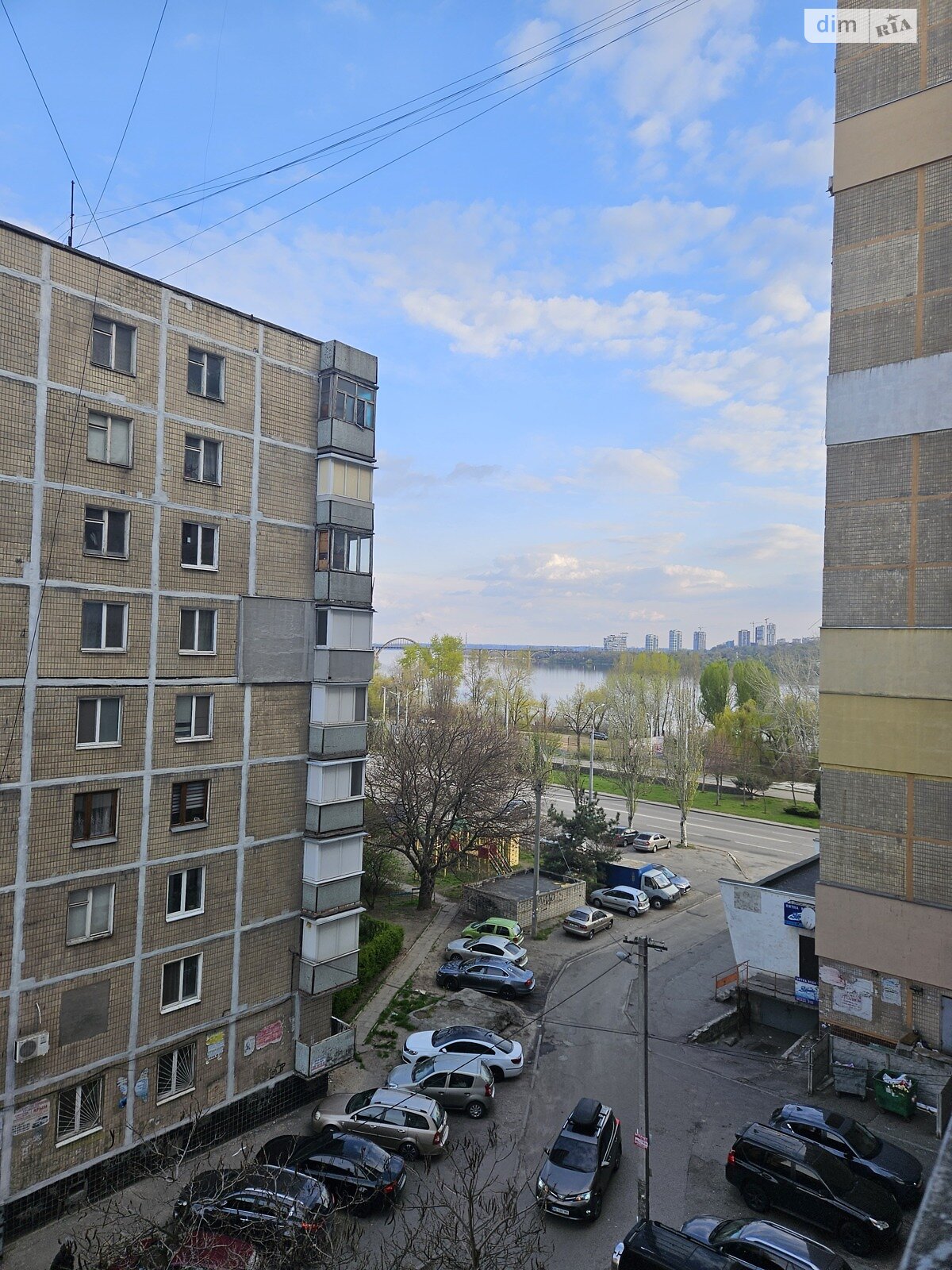 Продаж трикімнатної квартири в Дніпрі, на вул. Сонячна Набережна 44, район Сонячний фото 1 Продаж трикімнатної квартири в Дніпрі, на вул. Сонячна Набережна 44, район Сонячний фото 1