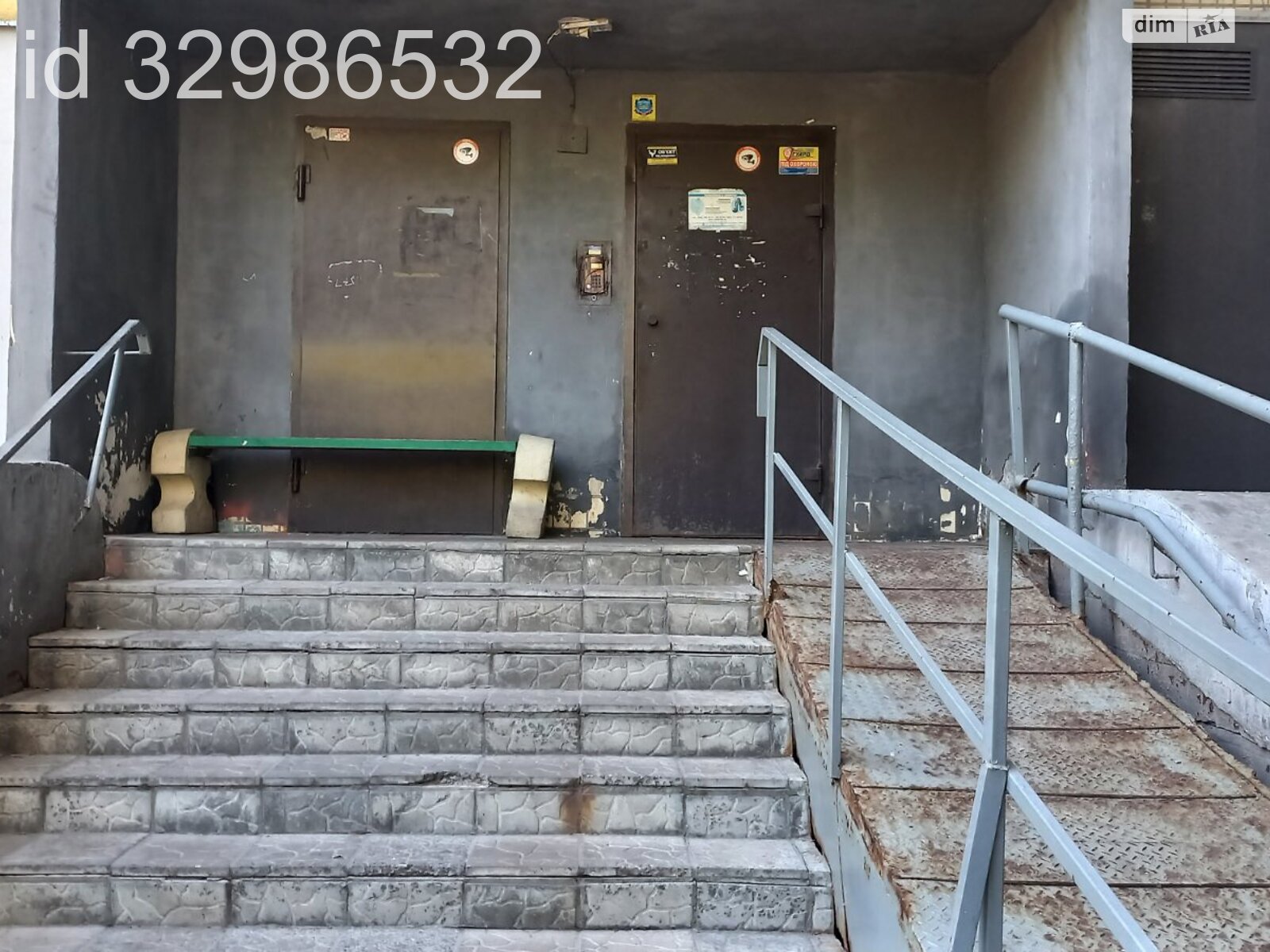 Продаж трикімнатної квартири в Дніпрі, на вул. Сонячна Набережна 60, район Сонячний фото 1 Продаж трикімнатної квартири в Дніпрі, на вул. Сонячна Набережна 60, район Сонячний фото 1