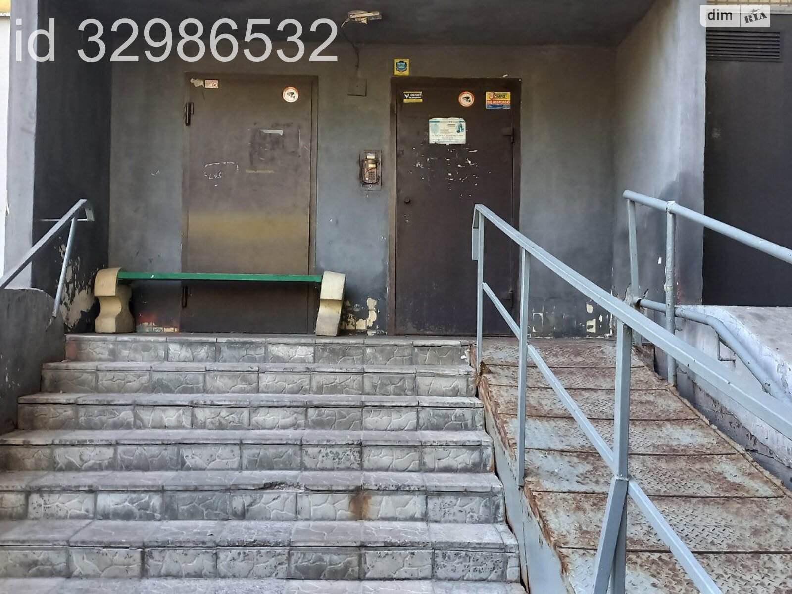 Продаж трикімнатної квартири в Дніпрі, на вул. Сонячна Набережна 60, район Сонячний фото 1 Продаж трикімнатної квартири в Дніпрі, на вул. Сонячна Набережна 60, район Сонячний фото 1