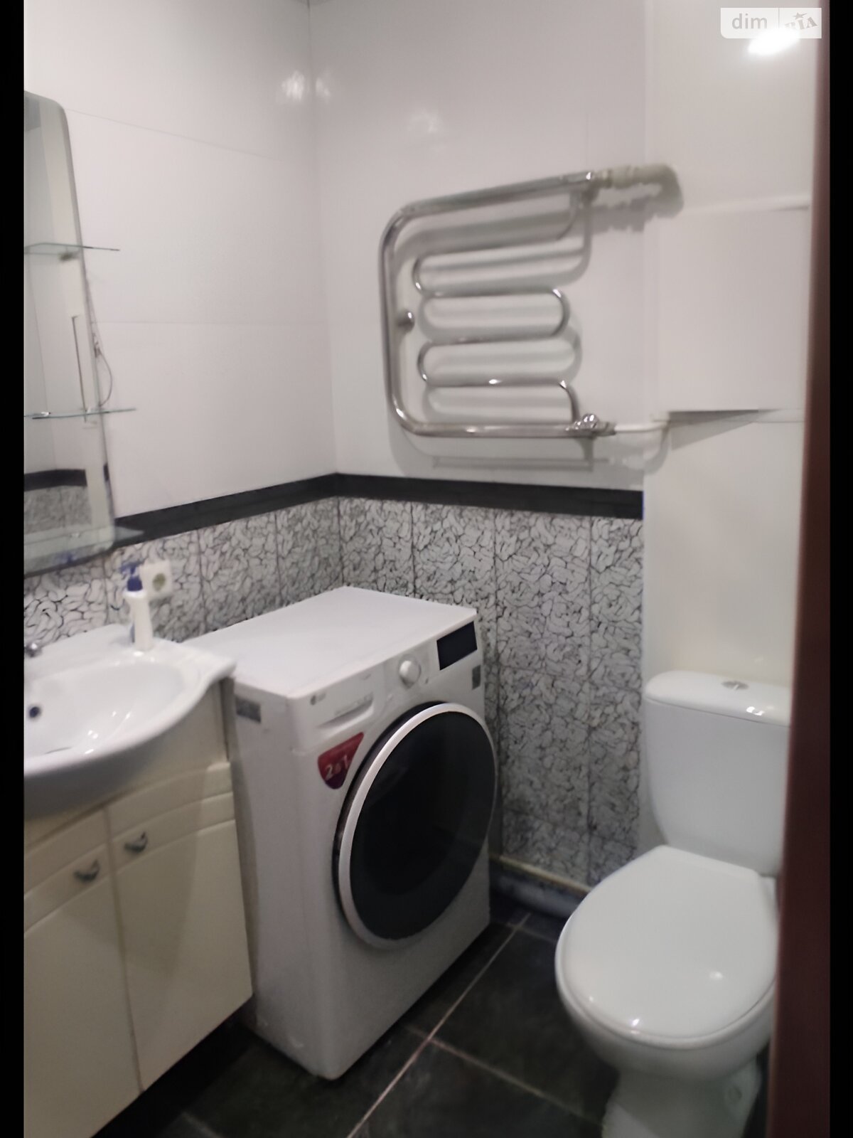 Продажа трехкомнатной квартиры в Днепре, на просп. Слобожанский 68, район Косиора фото 1 Продажа трехкомнатной квартиры в Днепре, на просп. Слобожанский 68, район Косиора фото 1
