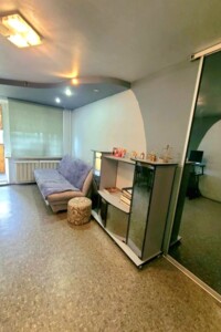 Продажа трехкомнатной квартиры в Днепре, на ул. Алана Шепарда 9, район Титовая фото 2