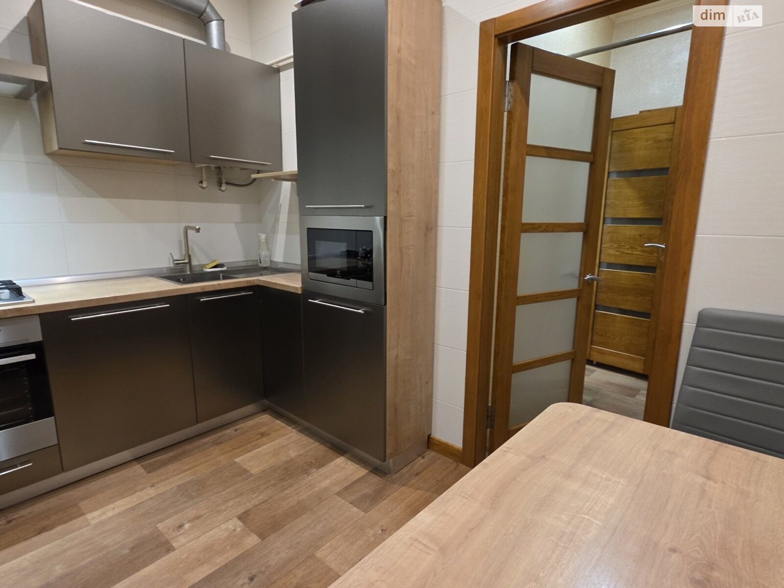 Продажа двухкомнатной квартиры в Днепре, на ул. Строителей 28, район Титовая фото 1