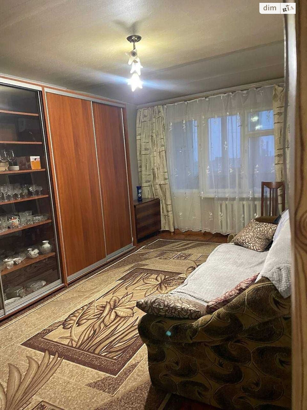 Продаж двокімнатної квартири в Дніпрі, на вул. Янгеля Академіка 8, район Титова фото 1 Продаж двокімнатної квартири в Дніпрі, на вул. Янгеля Академіка 8, район Титова фото 1