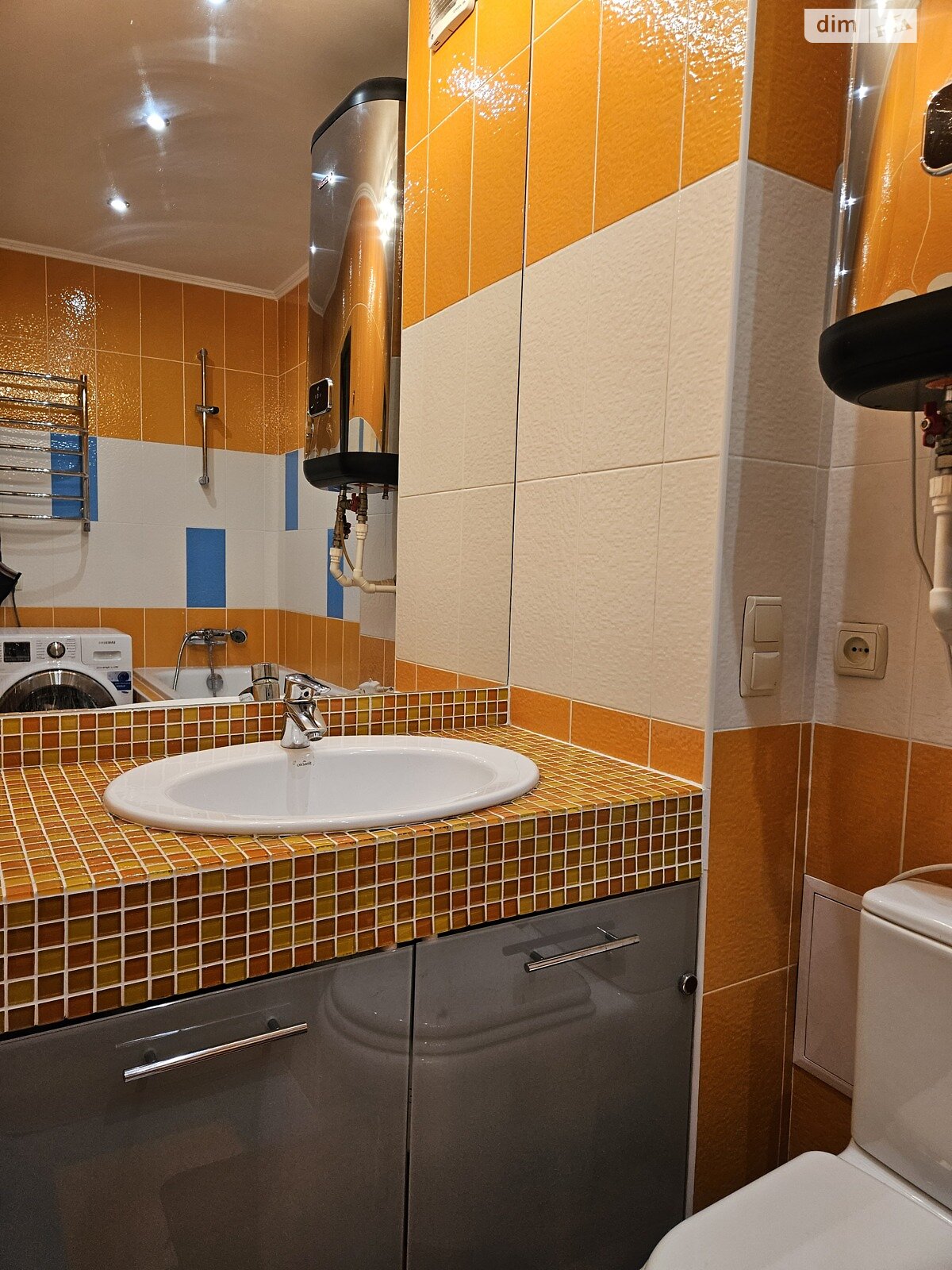 Продажа трехкомнатной квартиры в Днепре, на мас. Тополь-1 56, район Тополь-1 фото 1 Продажа трехкомнатной квартиры в Днепре, на мас. Тополь-1 56, район Тополь-1 фото 1