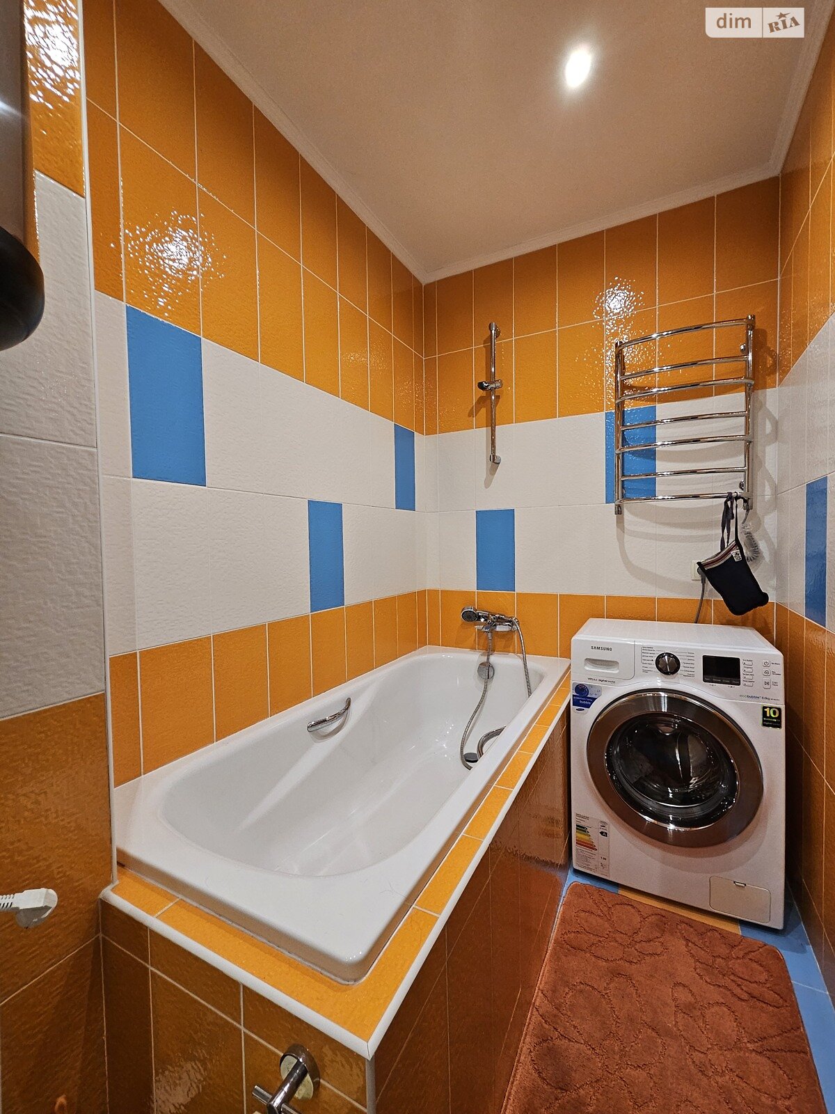 Продажа трехкомнатной квартиры в Днепре, на мас. Тополь-1 56, район Тополь-1 фото 1 Продажа трехкомнатной квартиры в Днепре, на мас. Тополь-1 56, район Тополь-1 фото 1