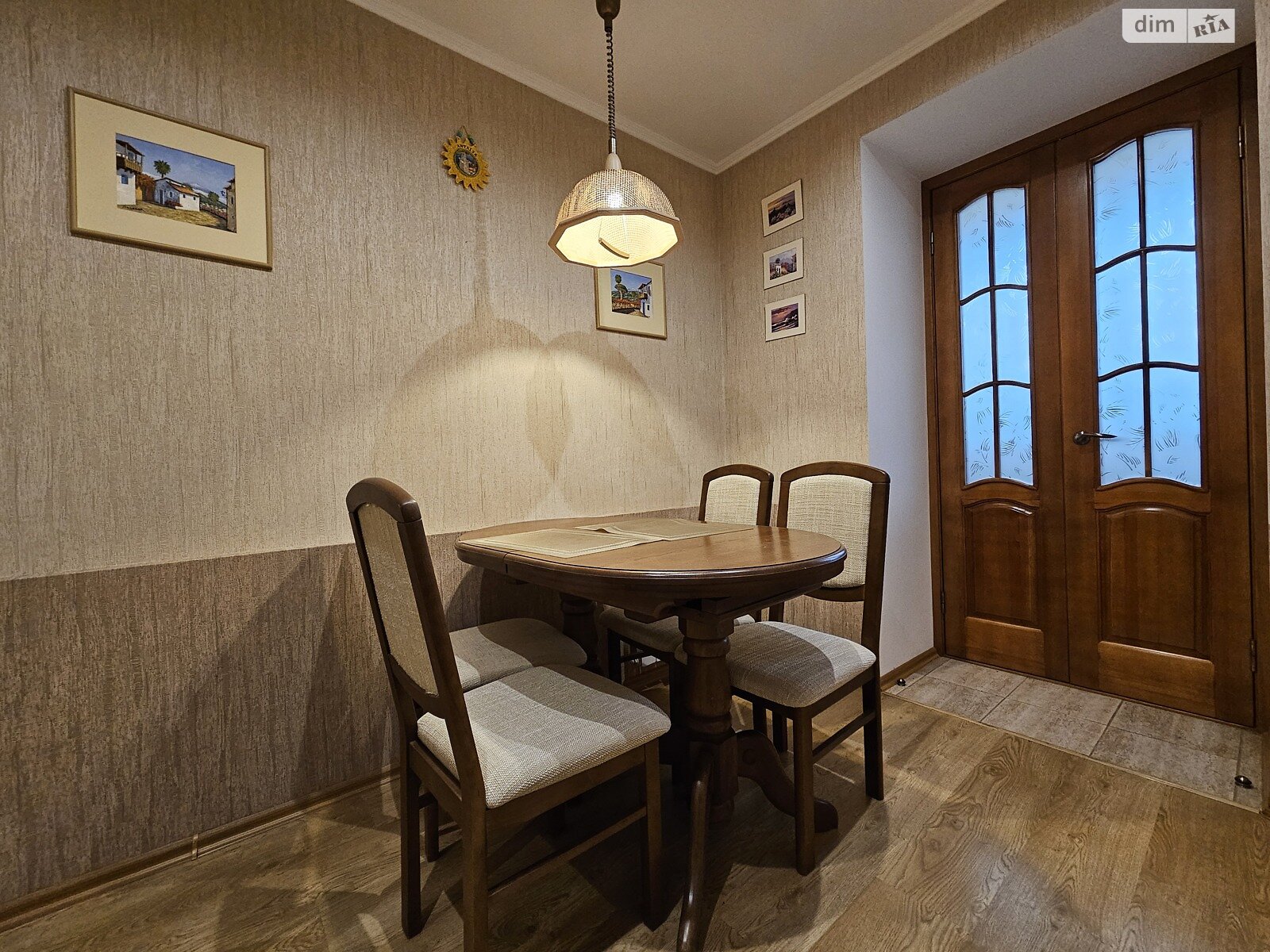 Продажа трехкомнатной квартиры в Днепре, на мас. Тополь-1 56, район Тополь-1 фото 1 Продажа трехкомнатной квартиры в Днепре, на мас. Тополь-1 56, район Тополь-1 фото 1