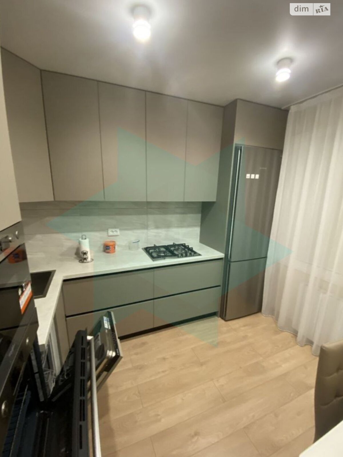 Продаж трикімнатної квартири в Дніпрі, на мас. Тополя-1 16/1, район Тополя-1 фото 1