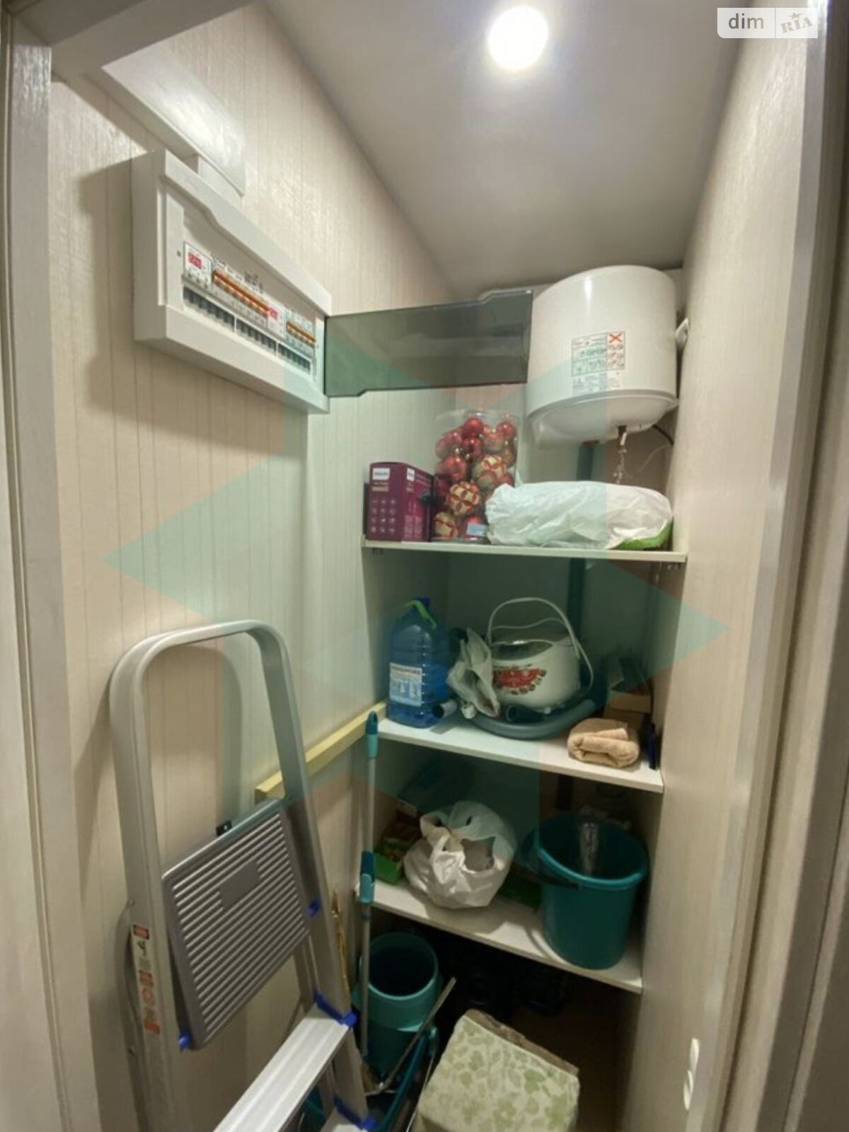 Продаж трикімнатної квартири в Дніпрі, на мас. Тополя-1 16/1, район Тополя-1 фото 1