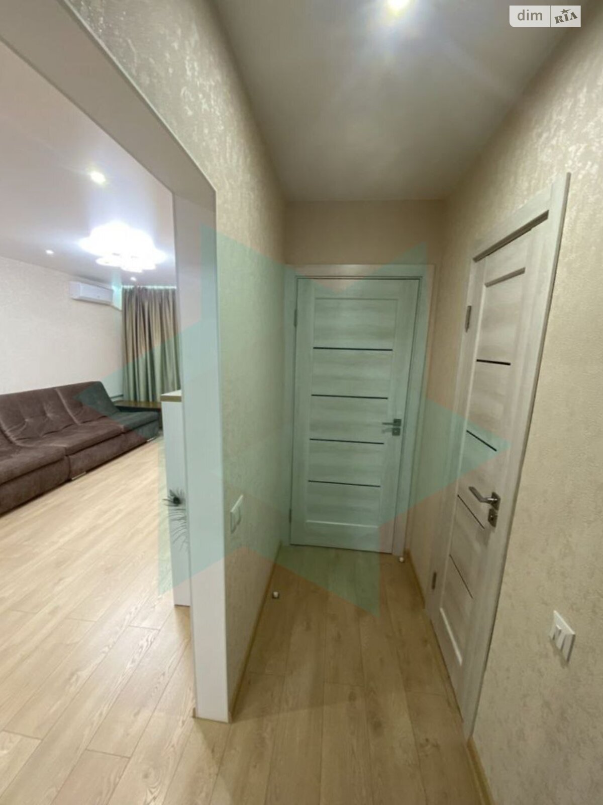 Продаж трикімнатної квартири в Дніпрі, на мас. Тополя-1 16/1, район Тополя-1 фото 1