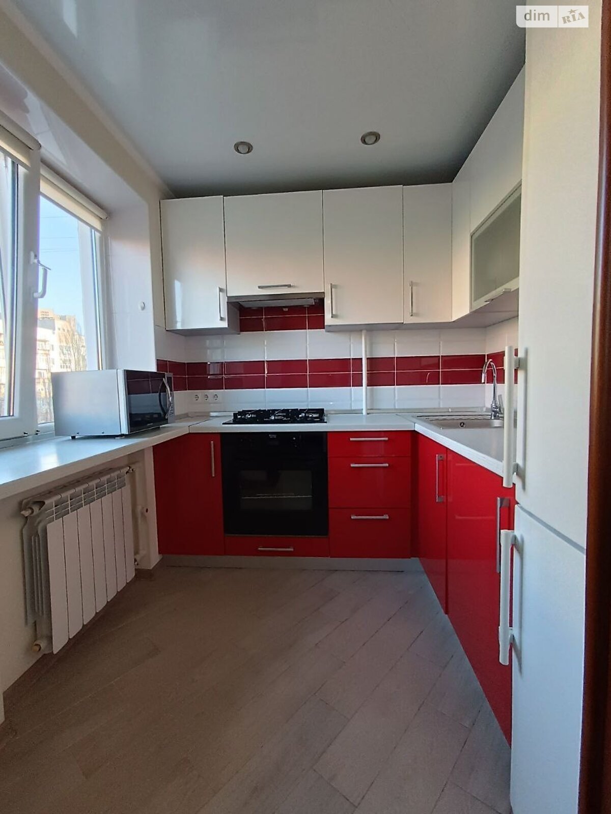 Продажа трехкомнатной квартиры в Днепре, на мас. Тополь-1 13, район Тополь-1 фото 1 Продажа трехкомнатной квартиры в Днепре, на мас. Тополь-1 13, район Тополь-1 фото 1