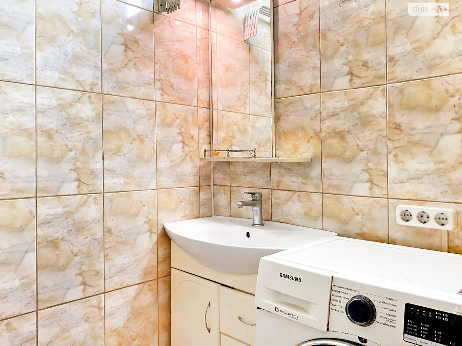 Продажа трехкомнатной квартиры в Днепре, на мас. Тополь-1, район Тополь-1 фото 1 Продажа трехкомнатной квартиры в Днепре, на мас. Тополь-1, район Тополь-1 фото 1