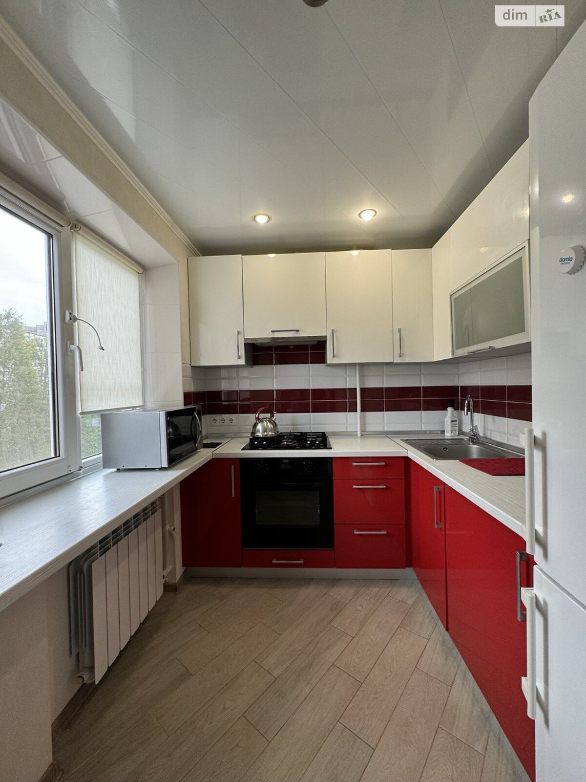 Продаж трикімнатної квартири в Дніпрі, на мас. Тополя-1 13, район Тополя-1 фото 1