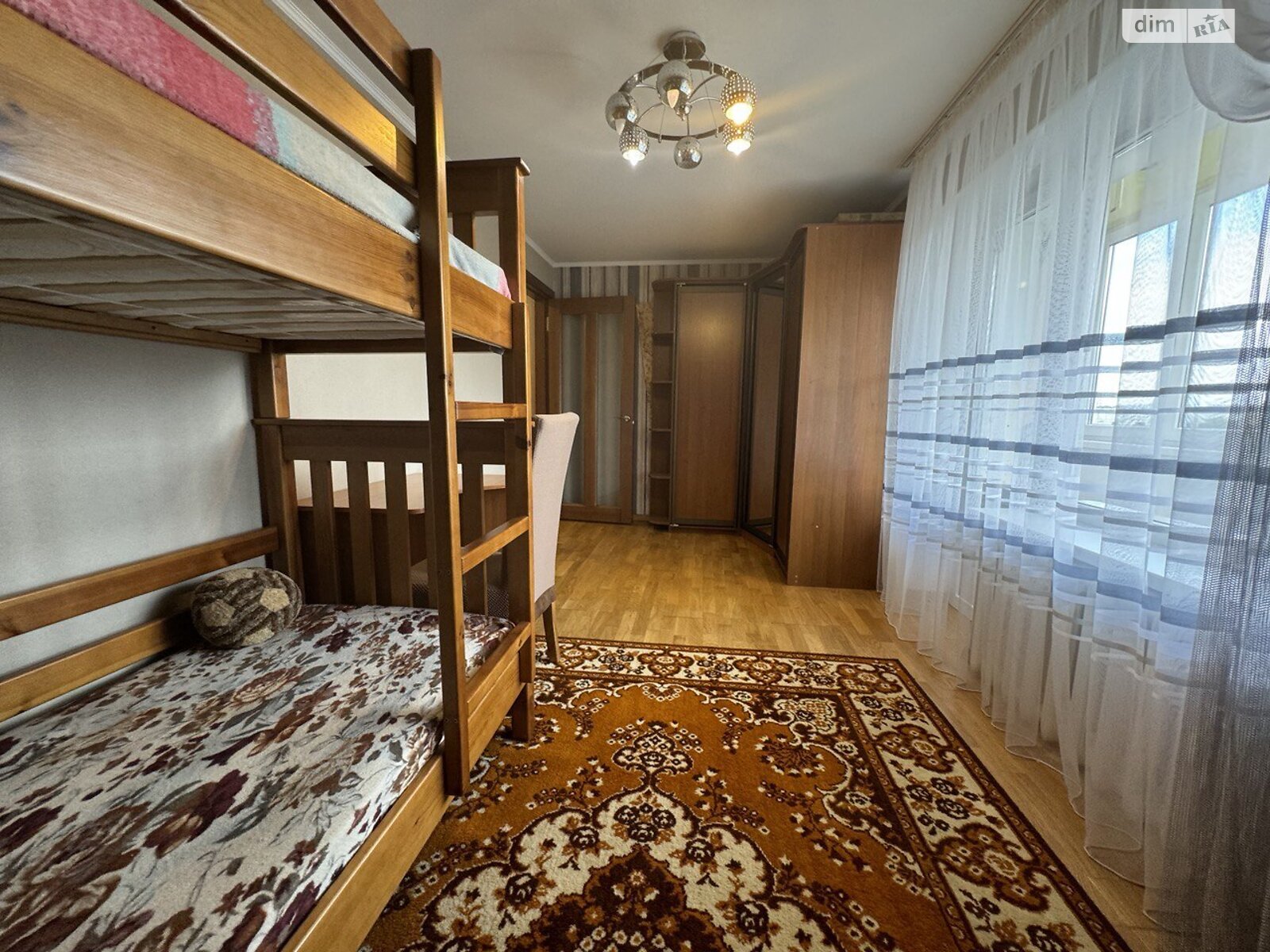 Продаж трикімнатної квартири в Дніпрі, на мас. Тополя-1 13, район Тополя-1 фото 1