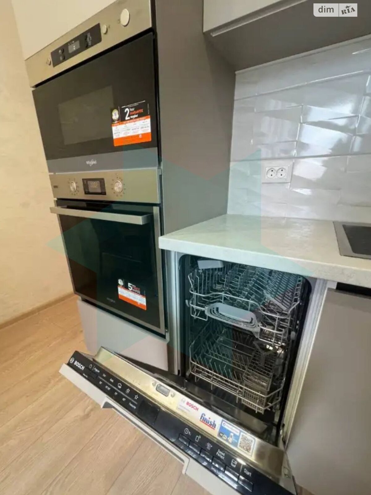 Продажа трехкомнатной квартиры в Днепре, на мас. Тополь-1 16, район Тополь-1 фото 1