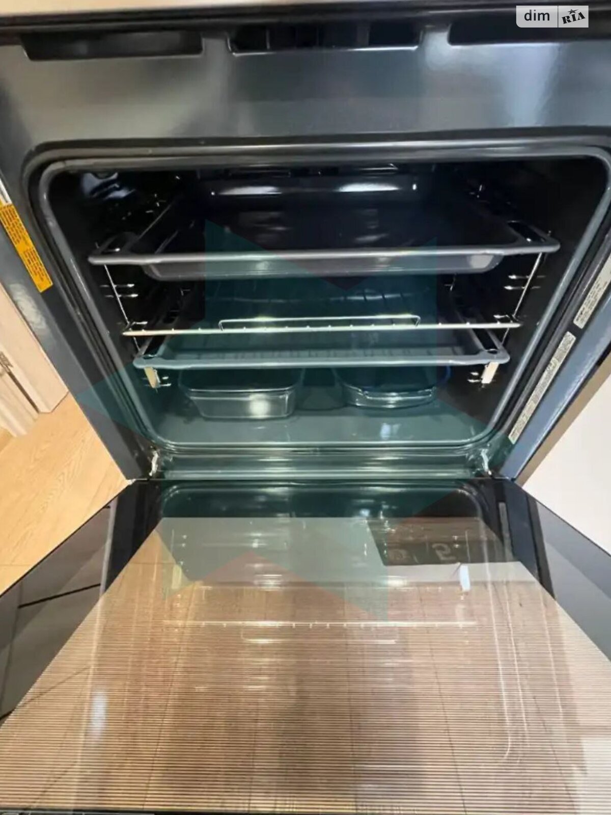 Продажа трехкомнатной квартиры в Днепре, на мас. Тополь-1 16, район Тополь-1 фото 1