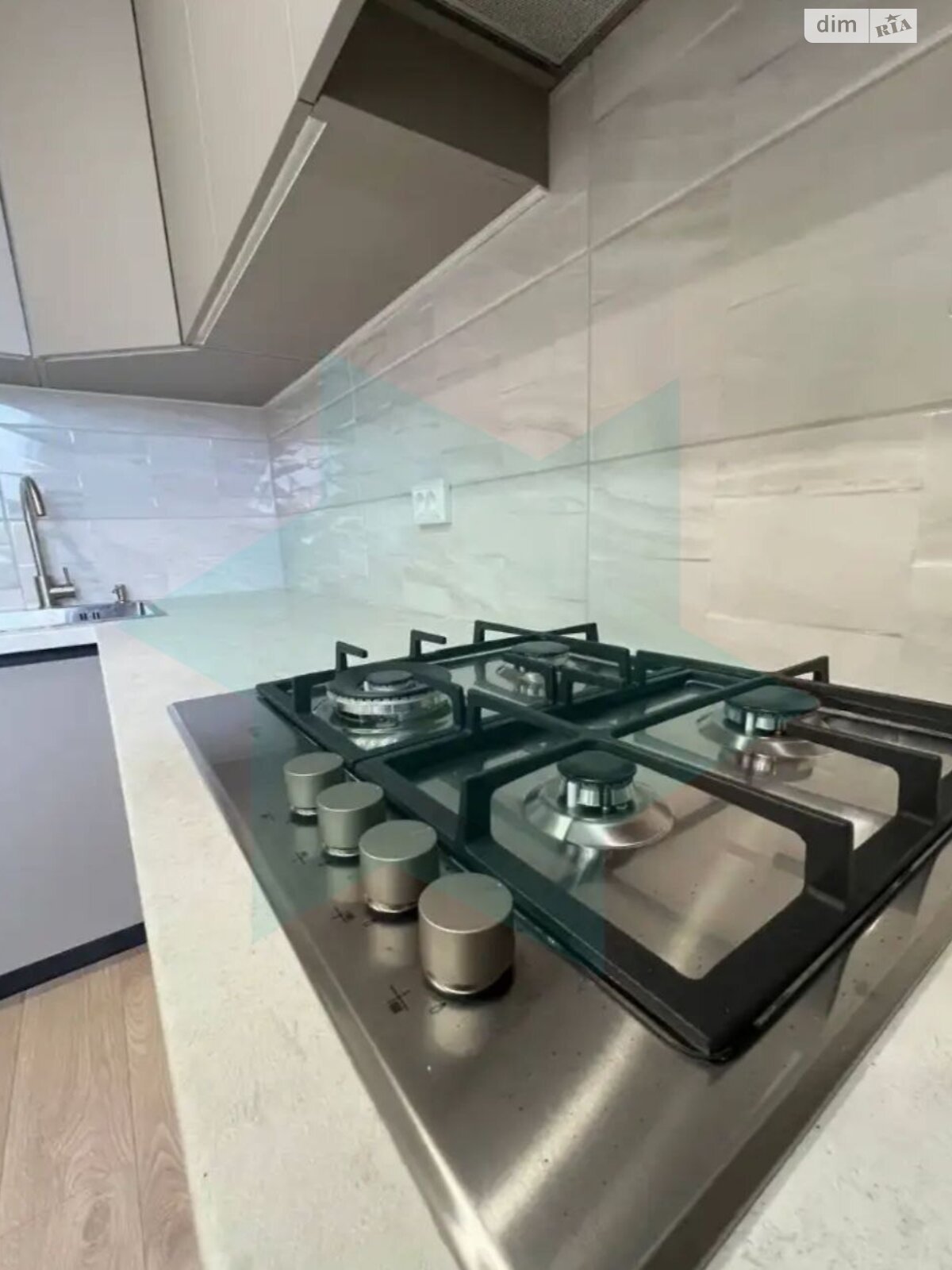 Продажа трехкомнатной квартиры в Днепре, на мас. Тополь-1 16, район Тополь-1 фото 1