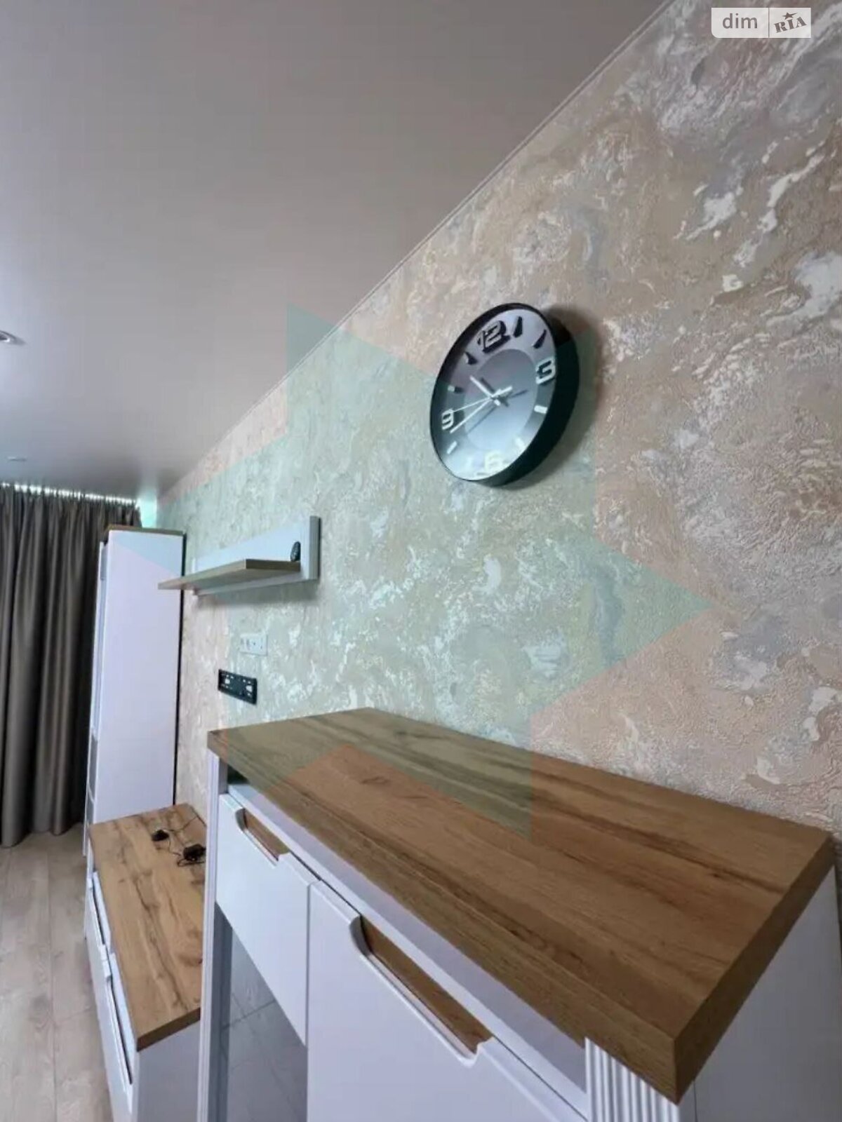 Продажа трехкомнатной квартиры в Днепре, на мас. Тополь-1 16, район Тополь-1 фото 1